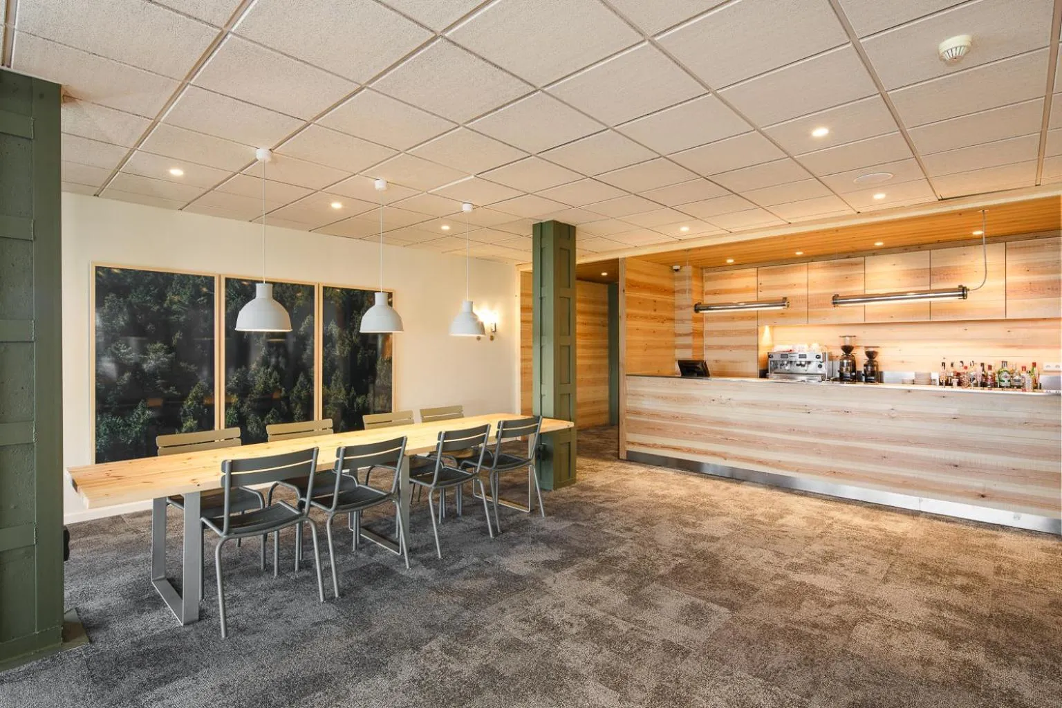 Lounge or bar in Abrigall Hostel Masella