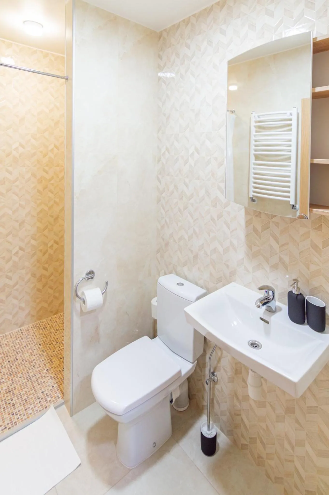 Shower in 1912 Bed & Breakfast
