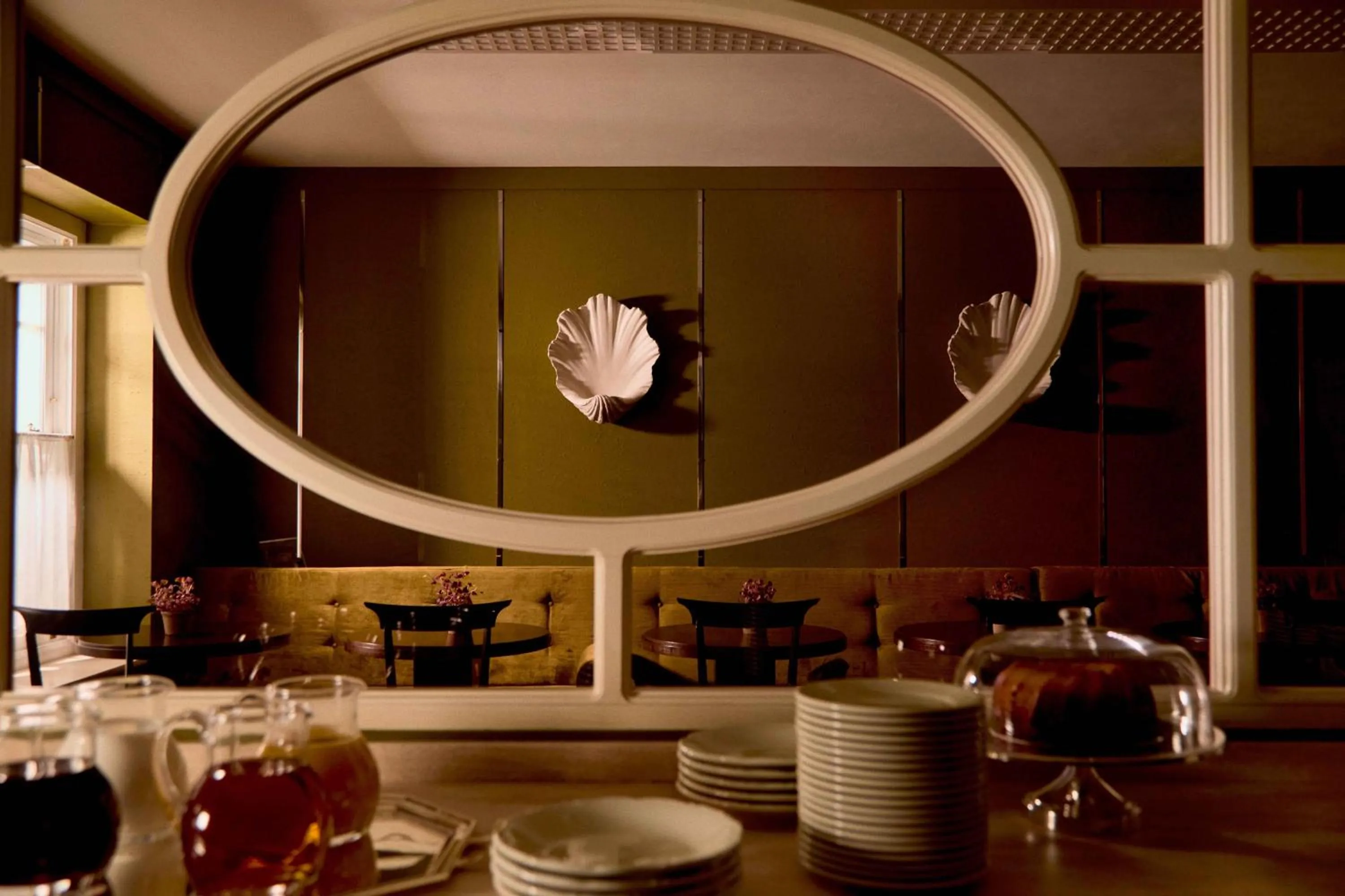 Breakfast in Grand Hotel Bellevue London