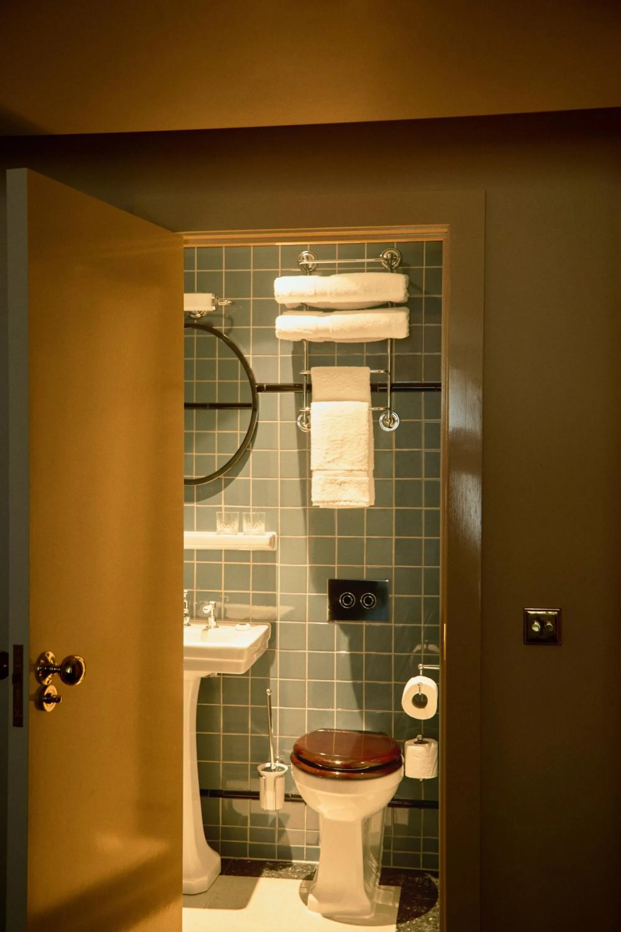 Bathroom in Grand Hotel Bellevue London