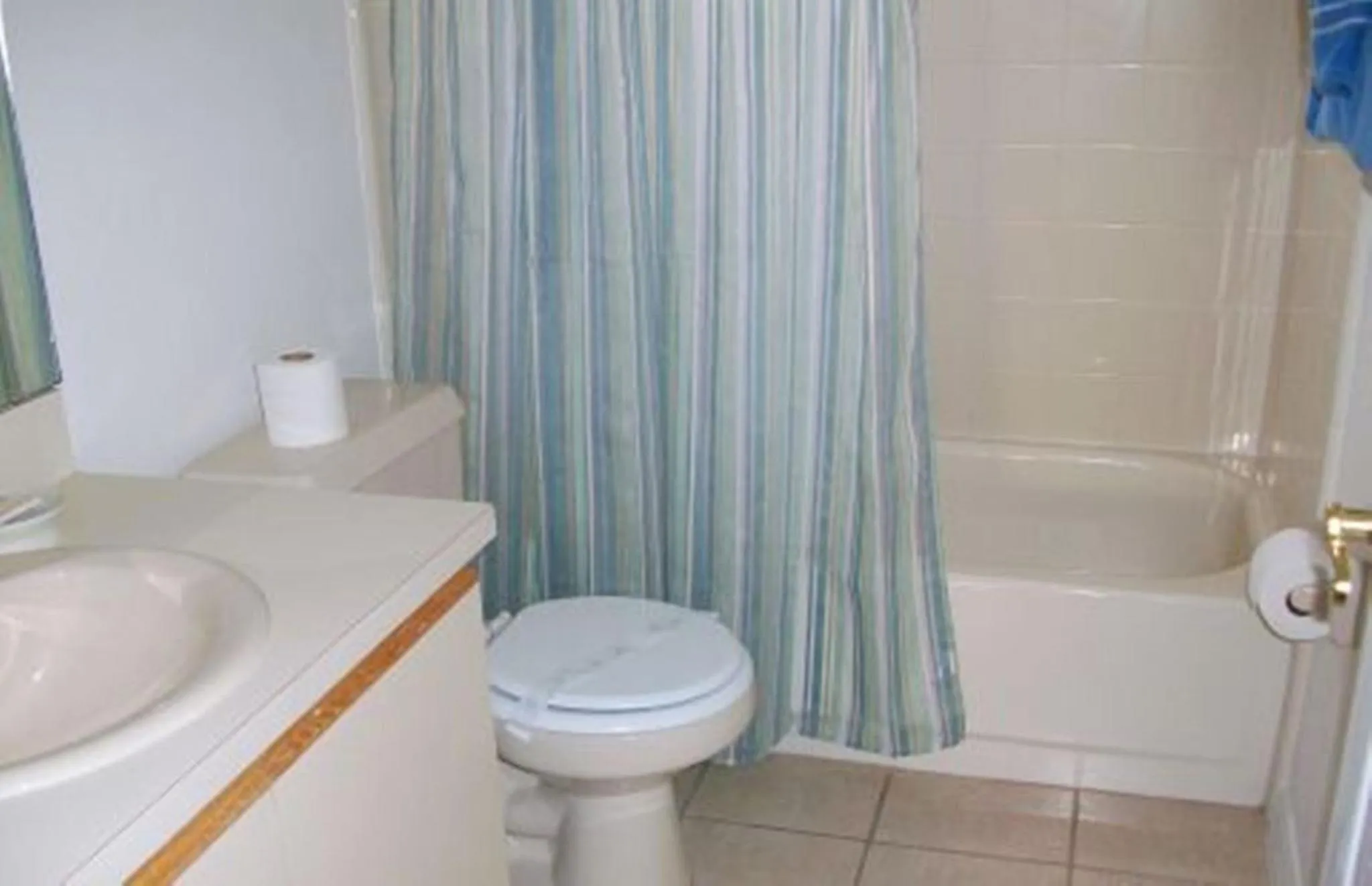 Bathroom in Mickey's Paradise