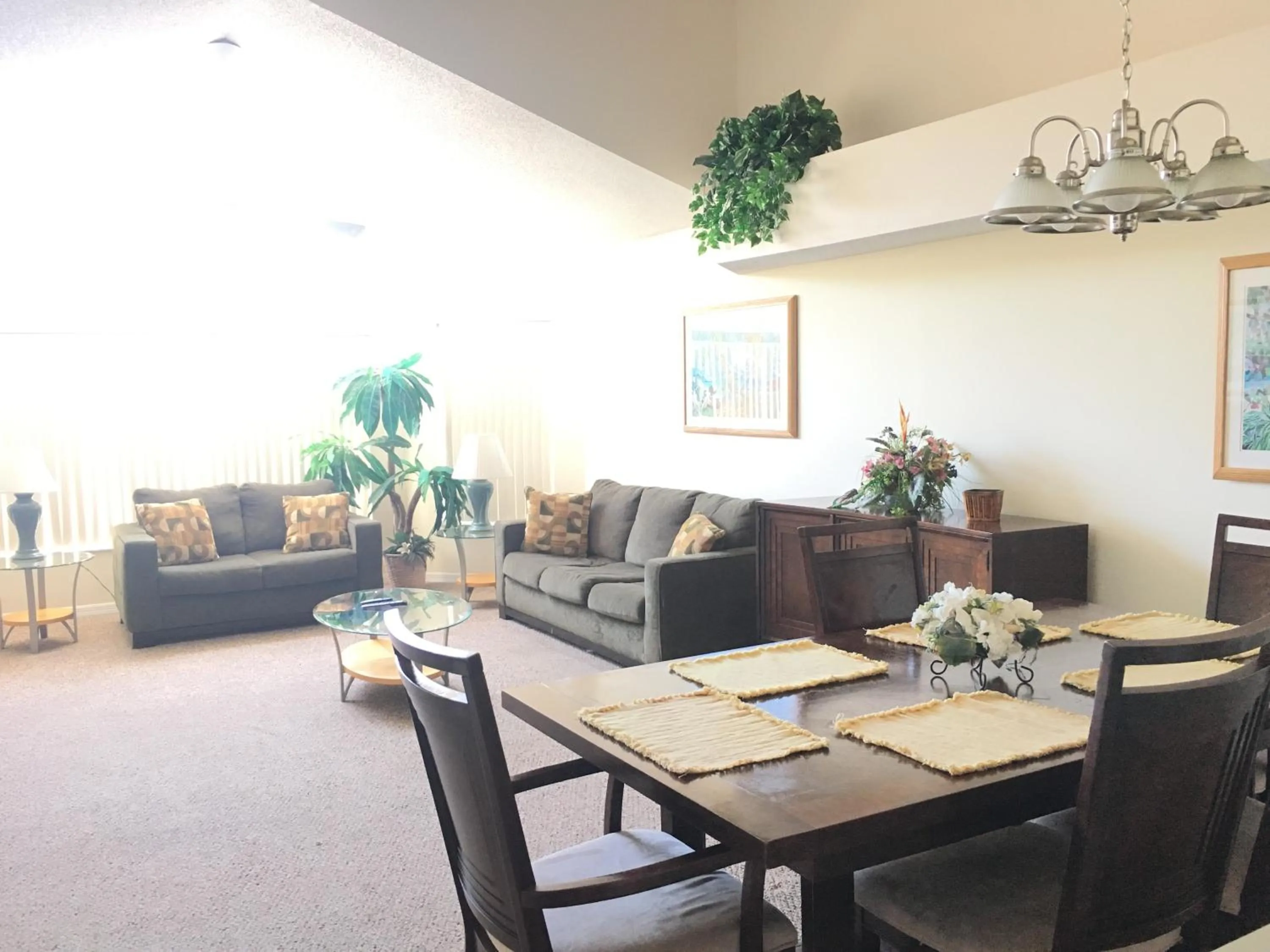 Communal lounge/ TV room in Mickey's Paradise