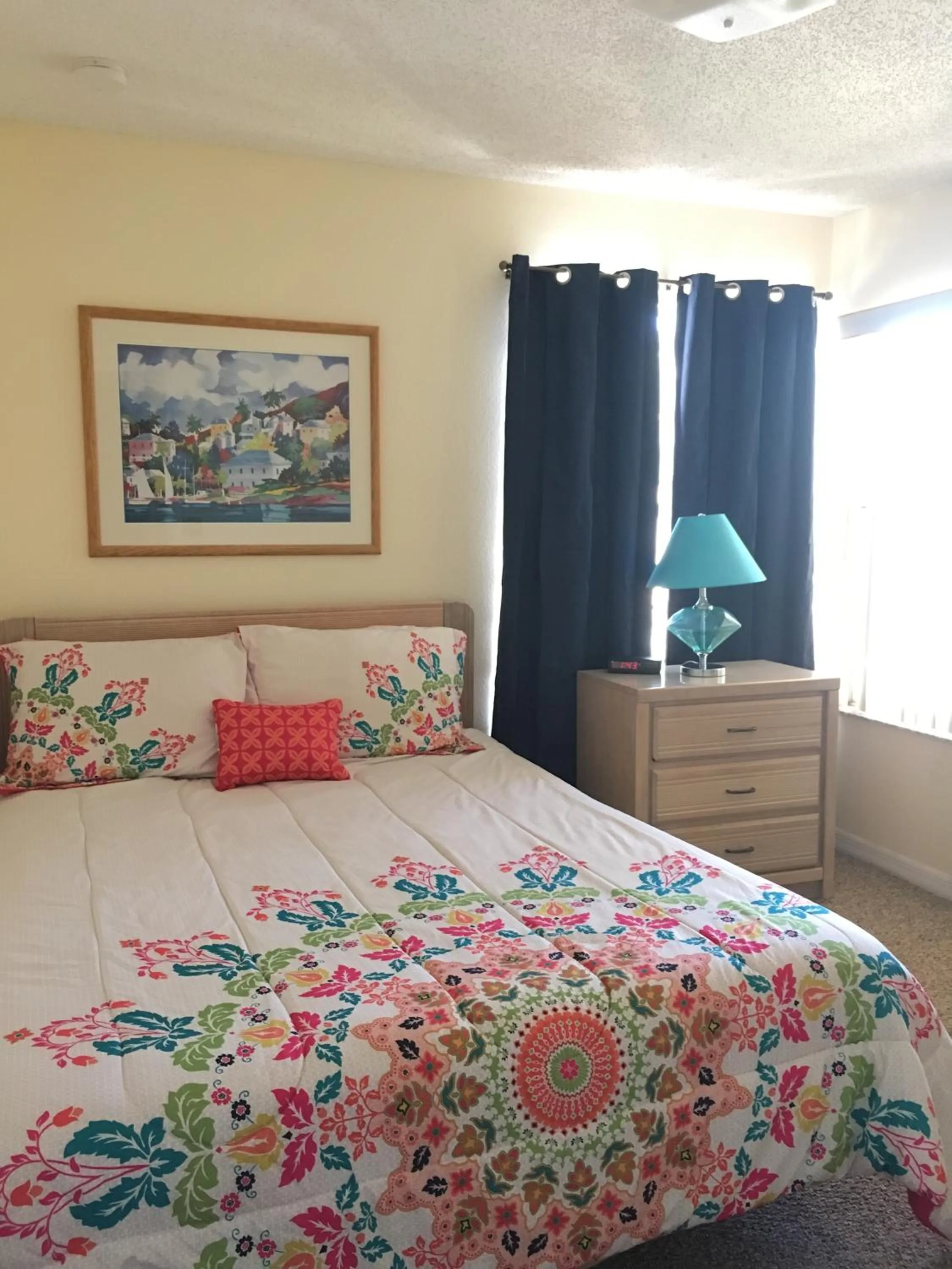 Bedroom, Bed in Mickey's Paradise