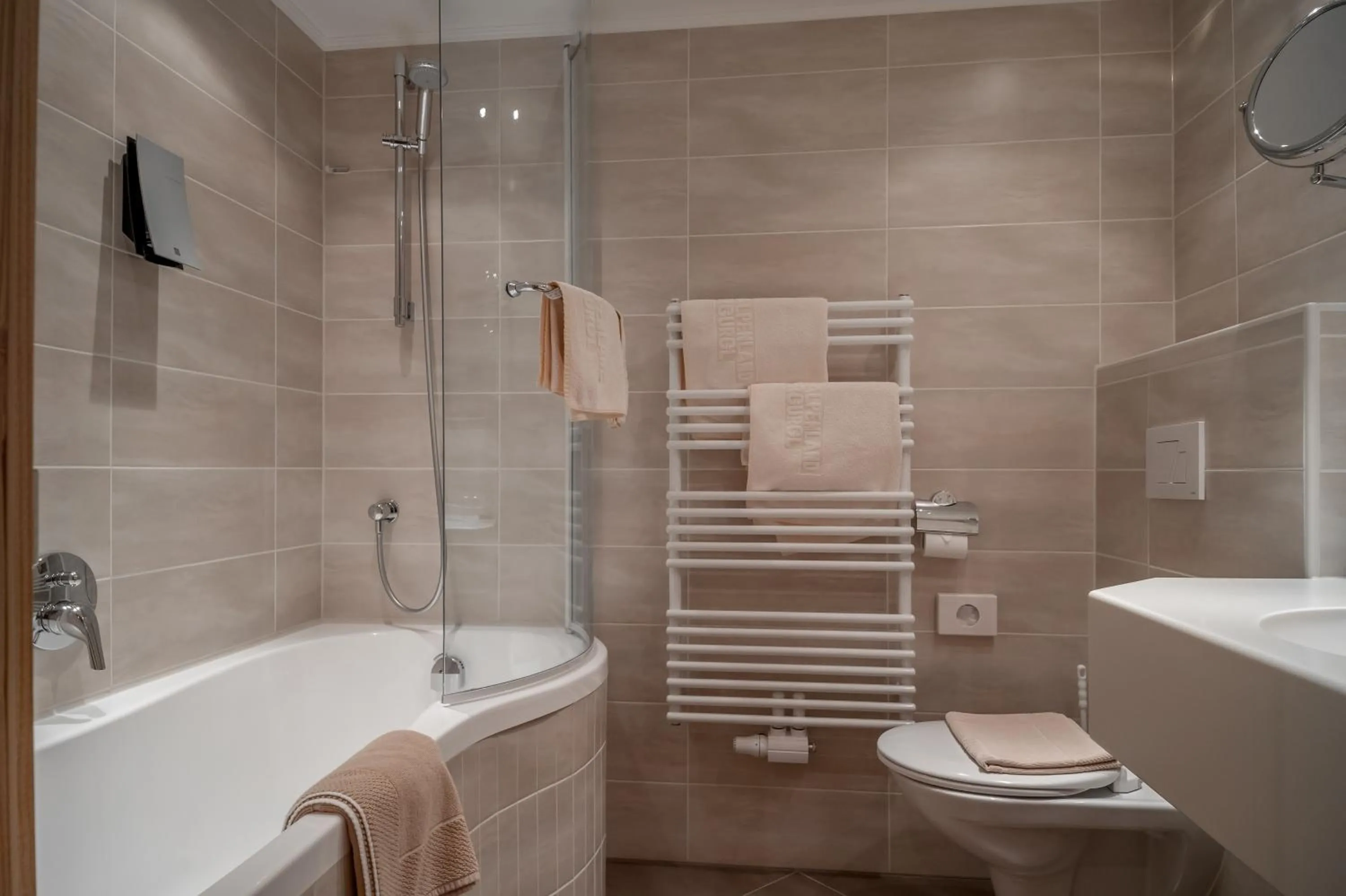 Bathroom in Hotel Alpenland