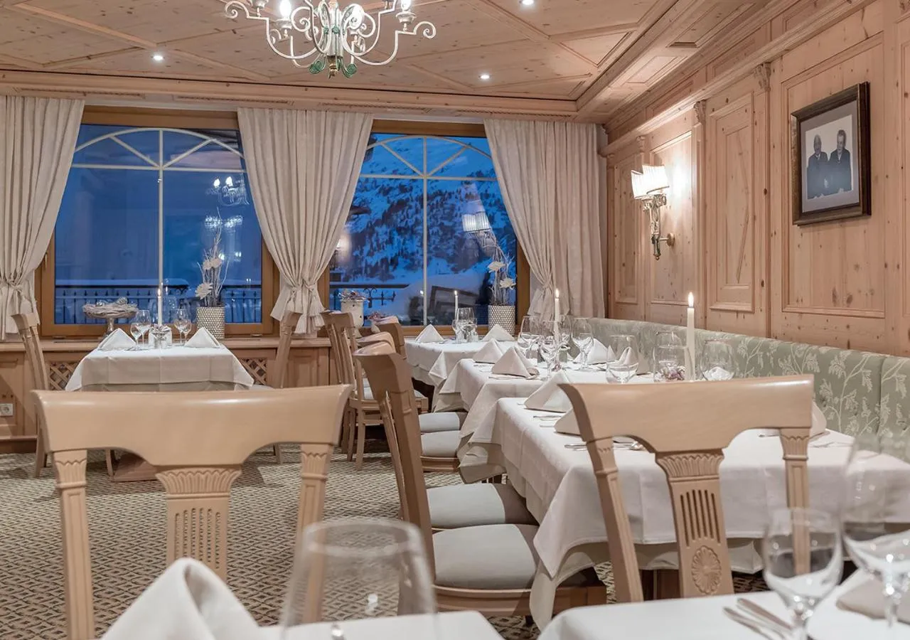 Restaurant/places to eat in Hotel Alpenland