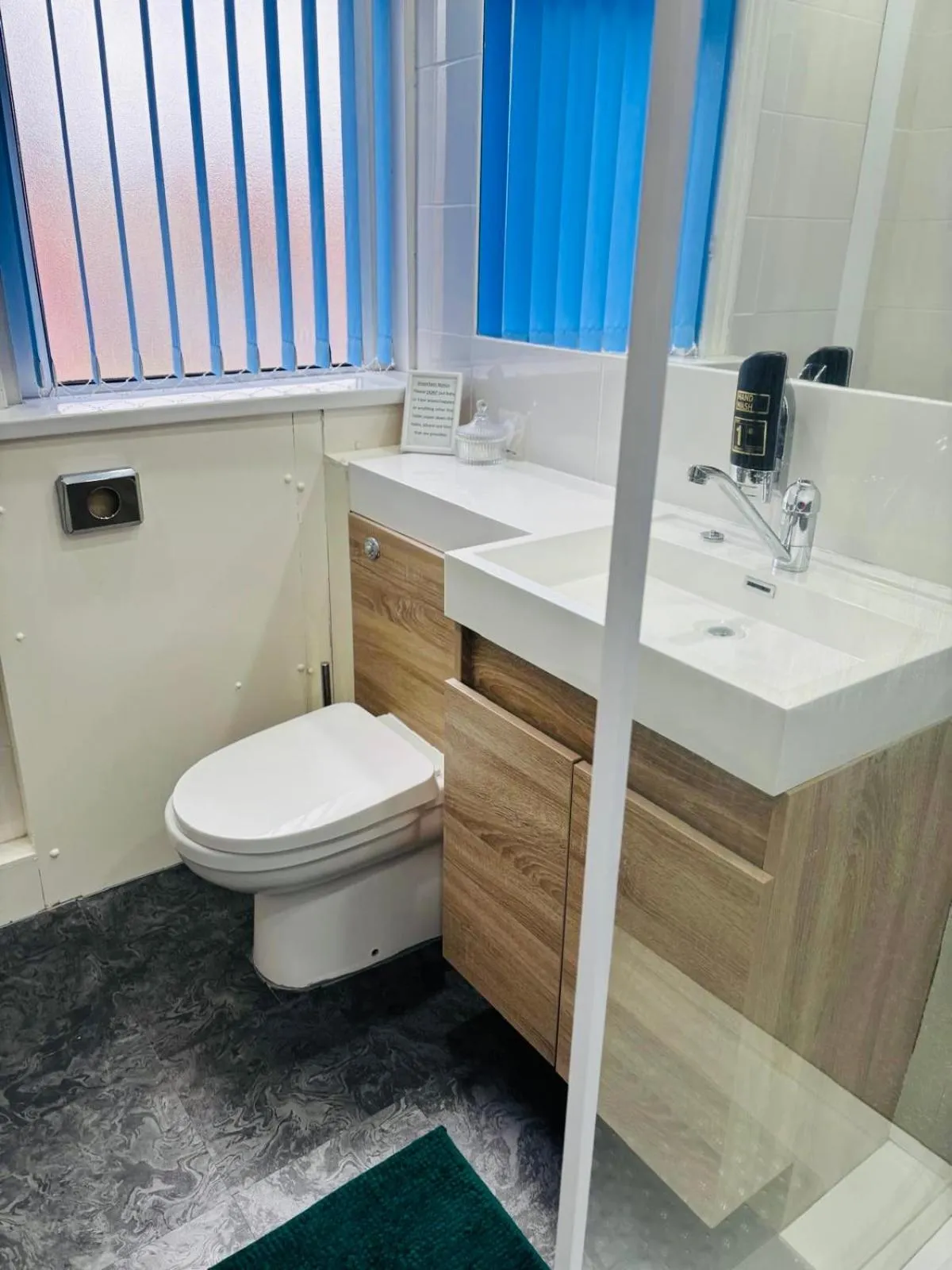 Bathroom in The Beaucliffe Hotel