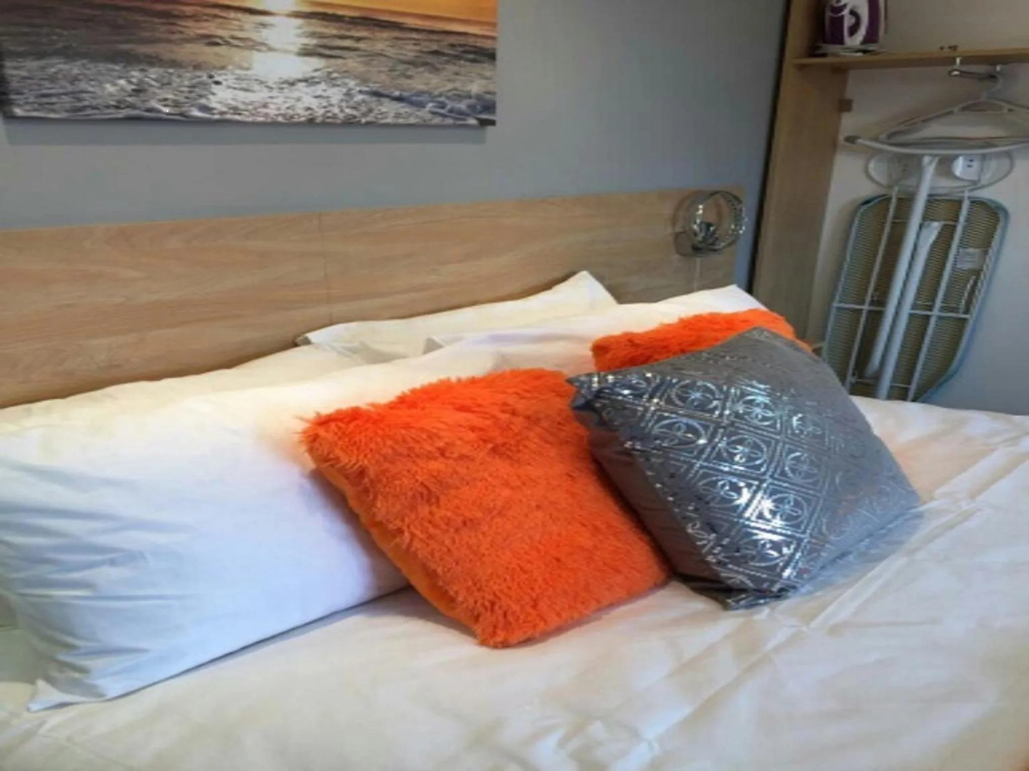 Decorative detail, Bed in The Beaucliffe Hotel