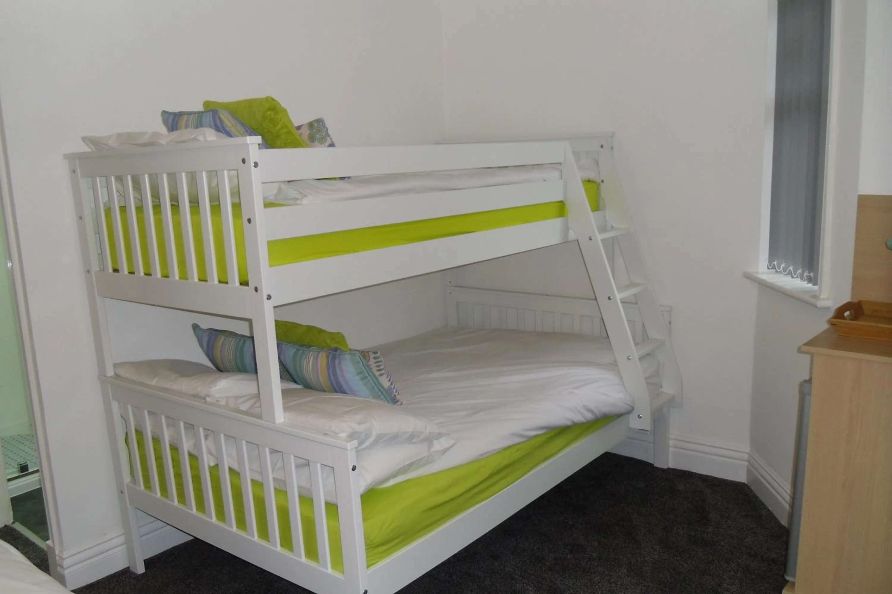 bunk bed, Bed in The Beaucliffe Hotel