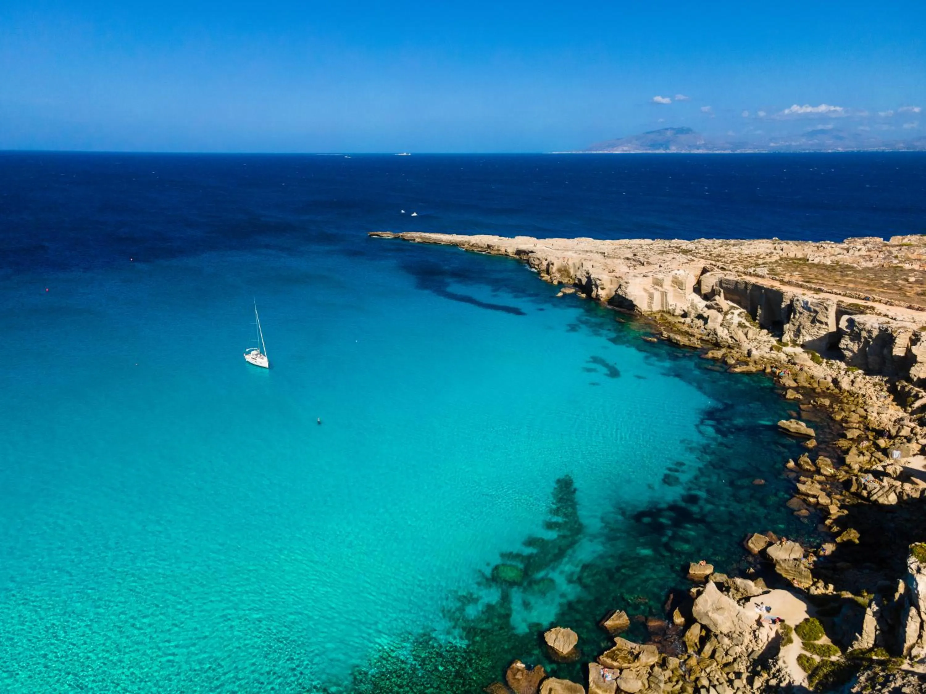 Day in Elimi Favignana Apartments - Residence in città