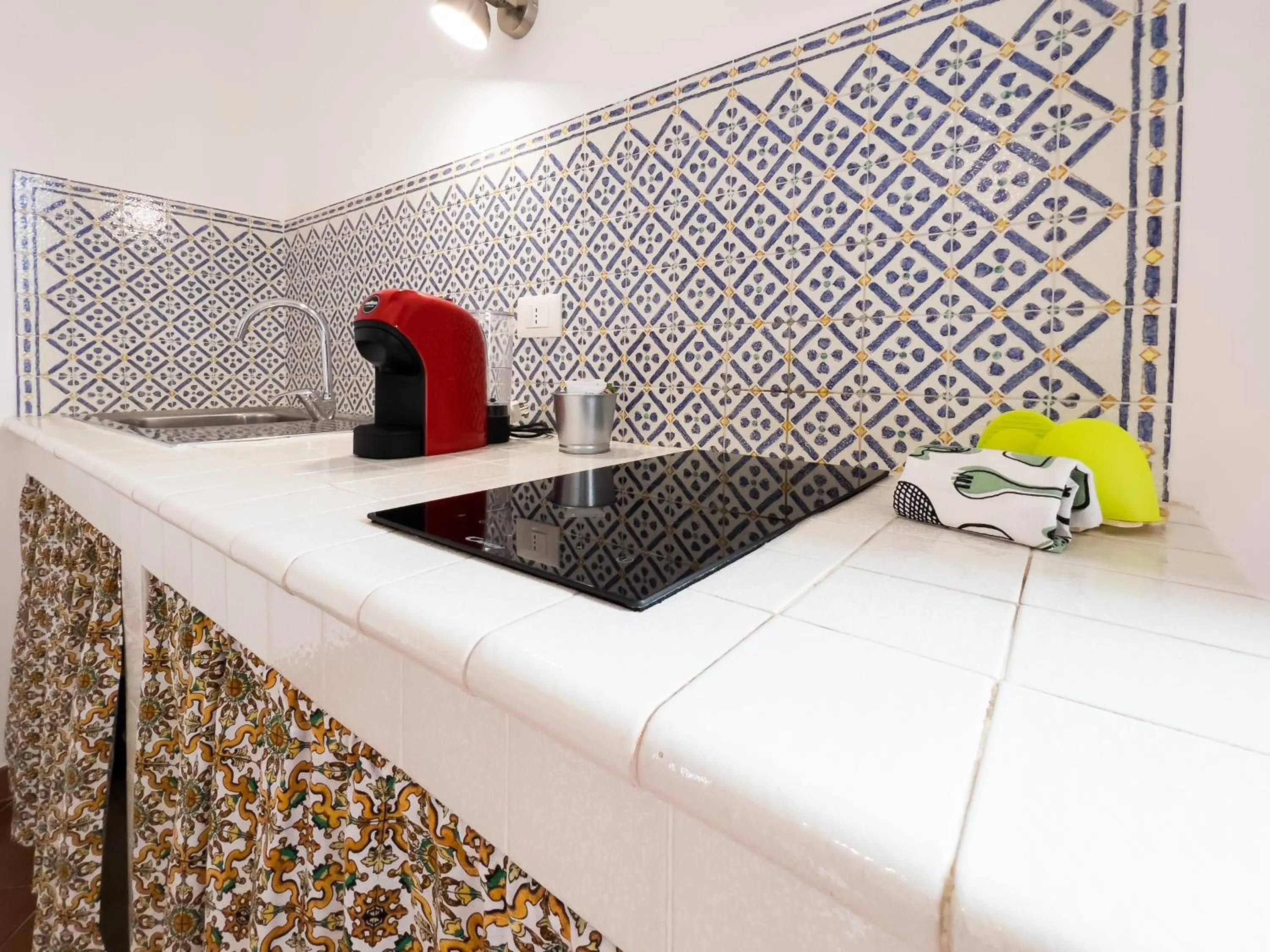 Kitchen or kitchenette in Elimi Favignana Apartments - Residence in città