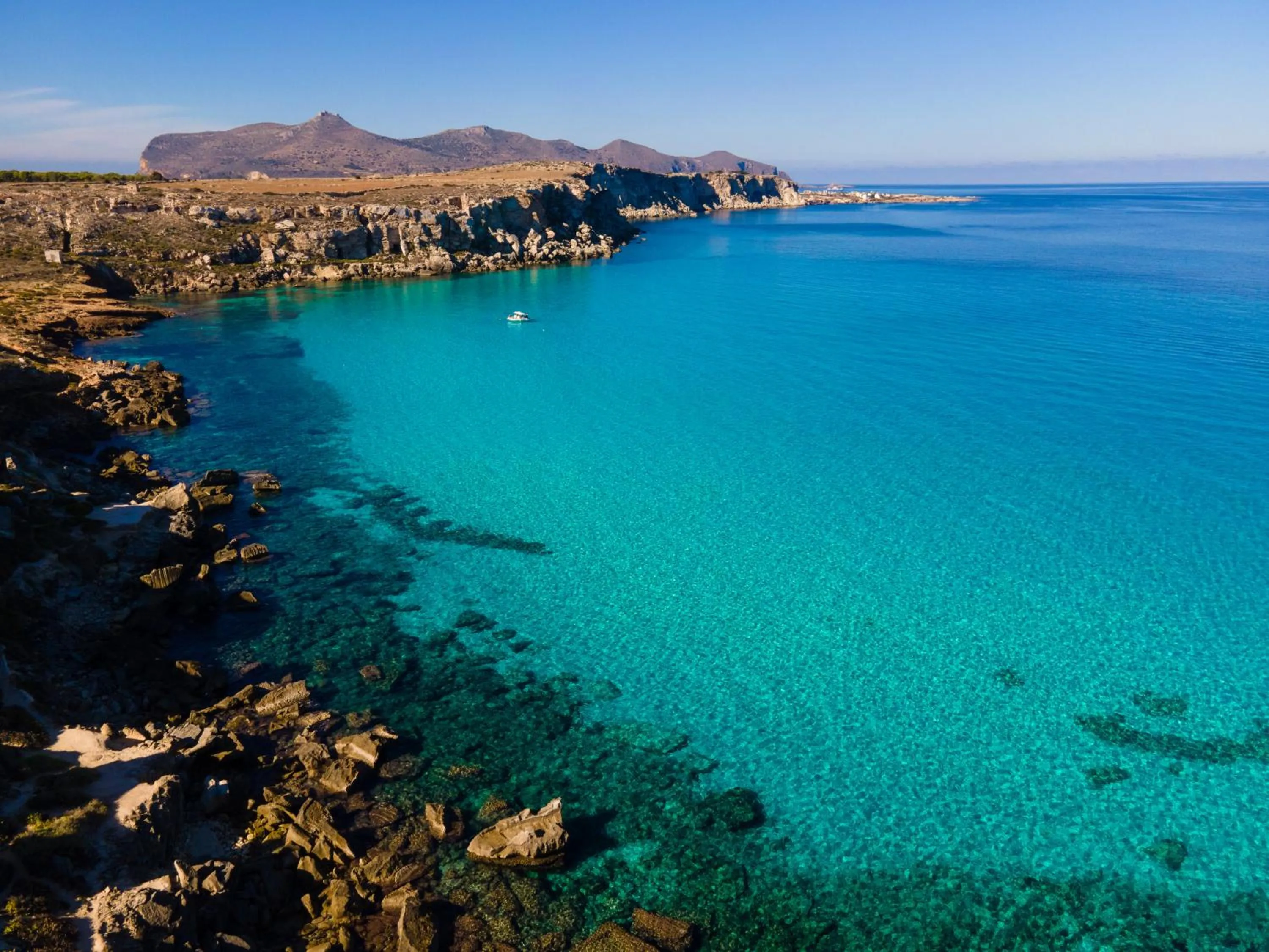 Day in Elimi Favignana Apartments - Residence in città