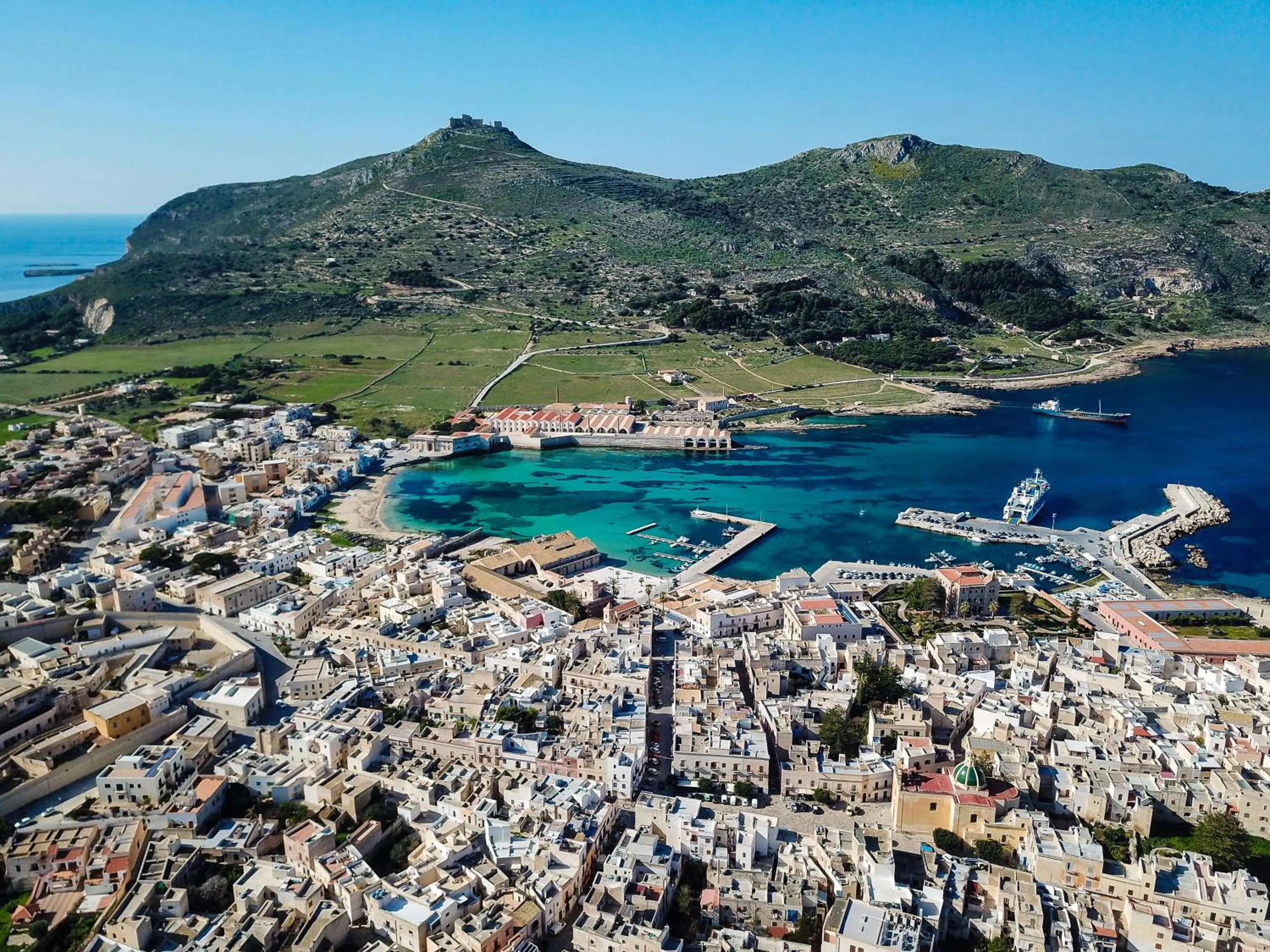 Day in Elimi Favignana Apartments - Residence in città