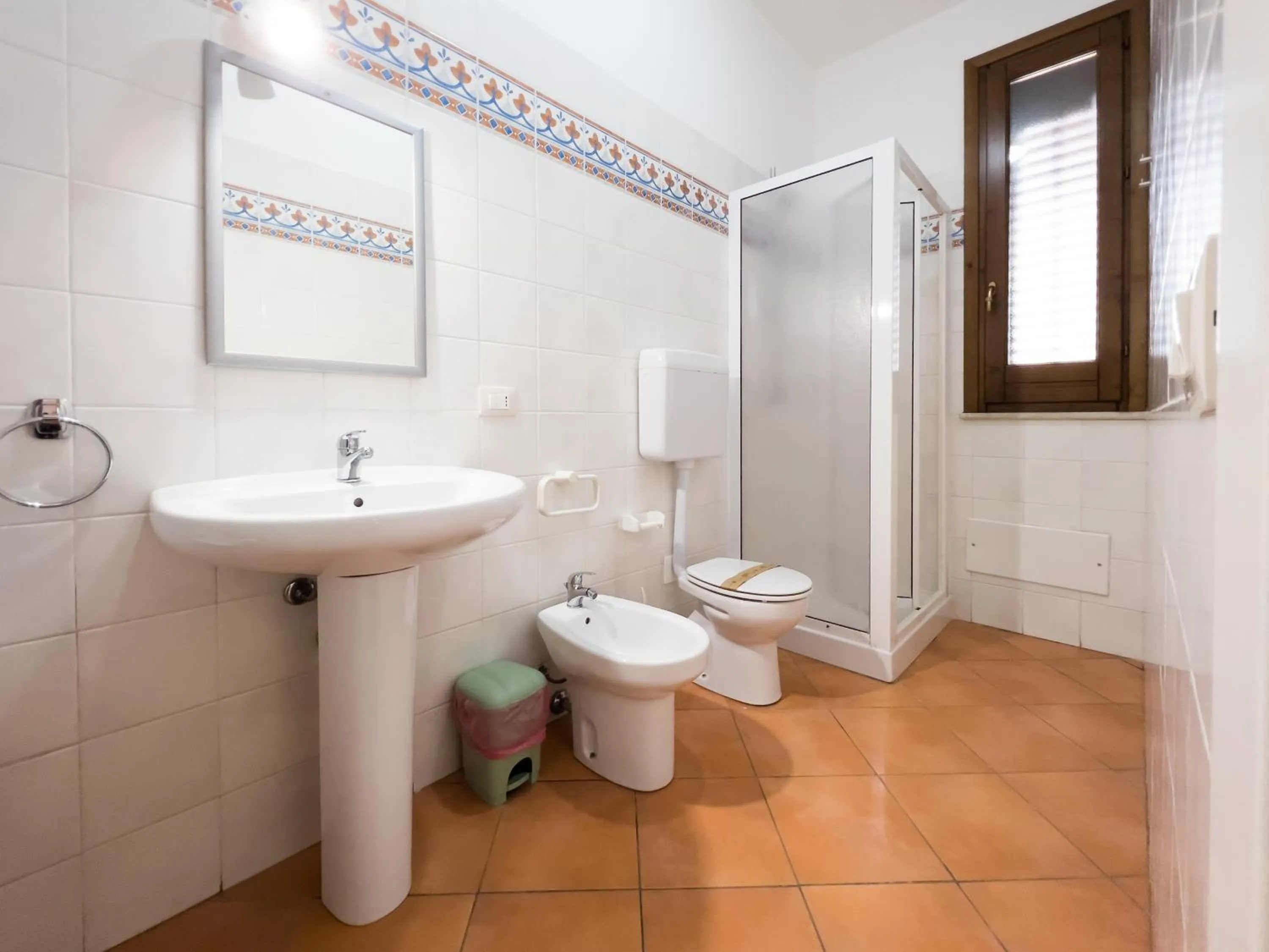Shower in Elimi Favignana Apartments - Residence in città