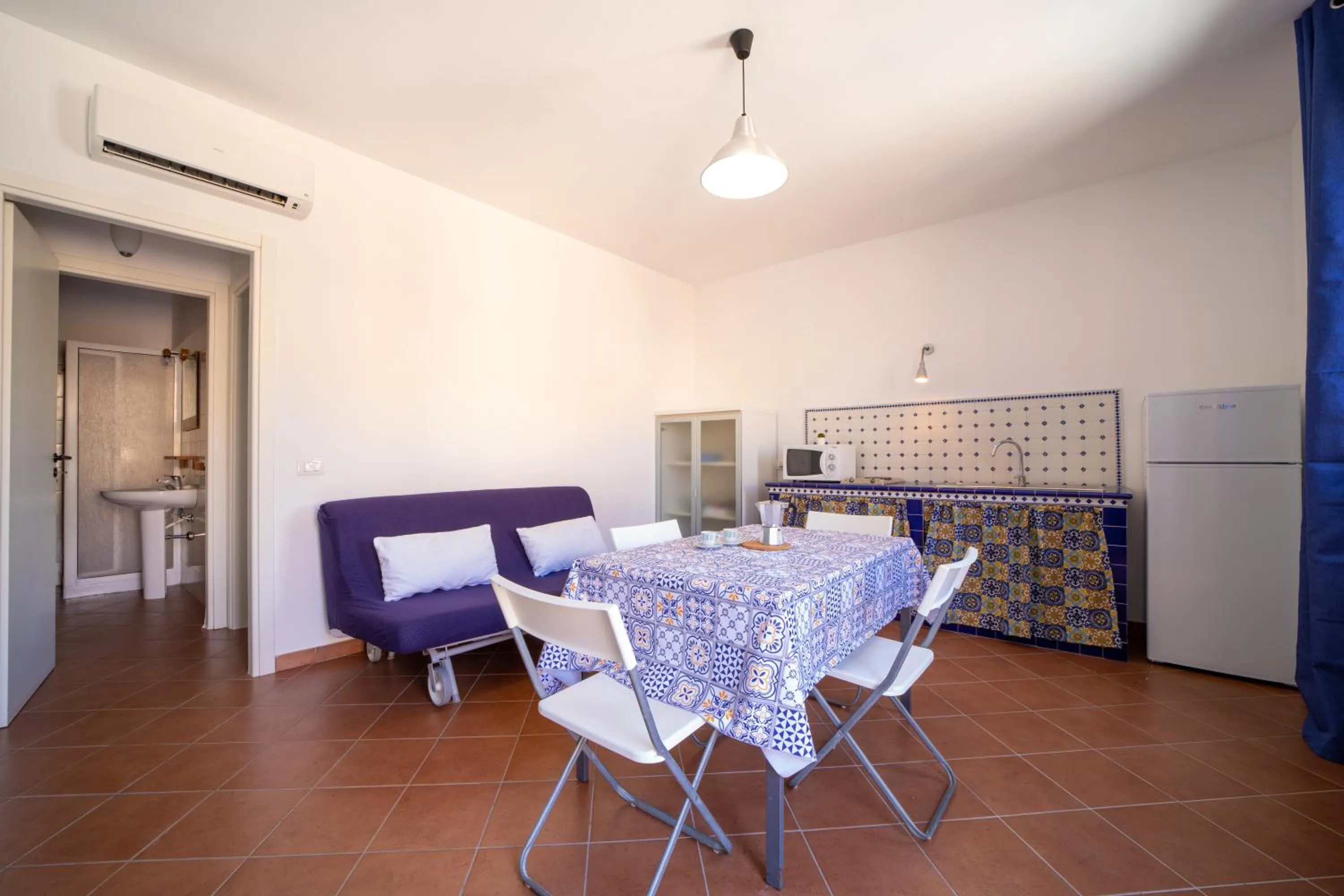 Kitchen or kitchenette in Elimi Favignana Apartments - Residence in città