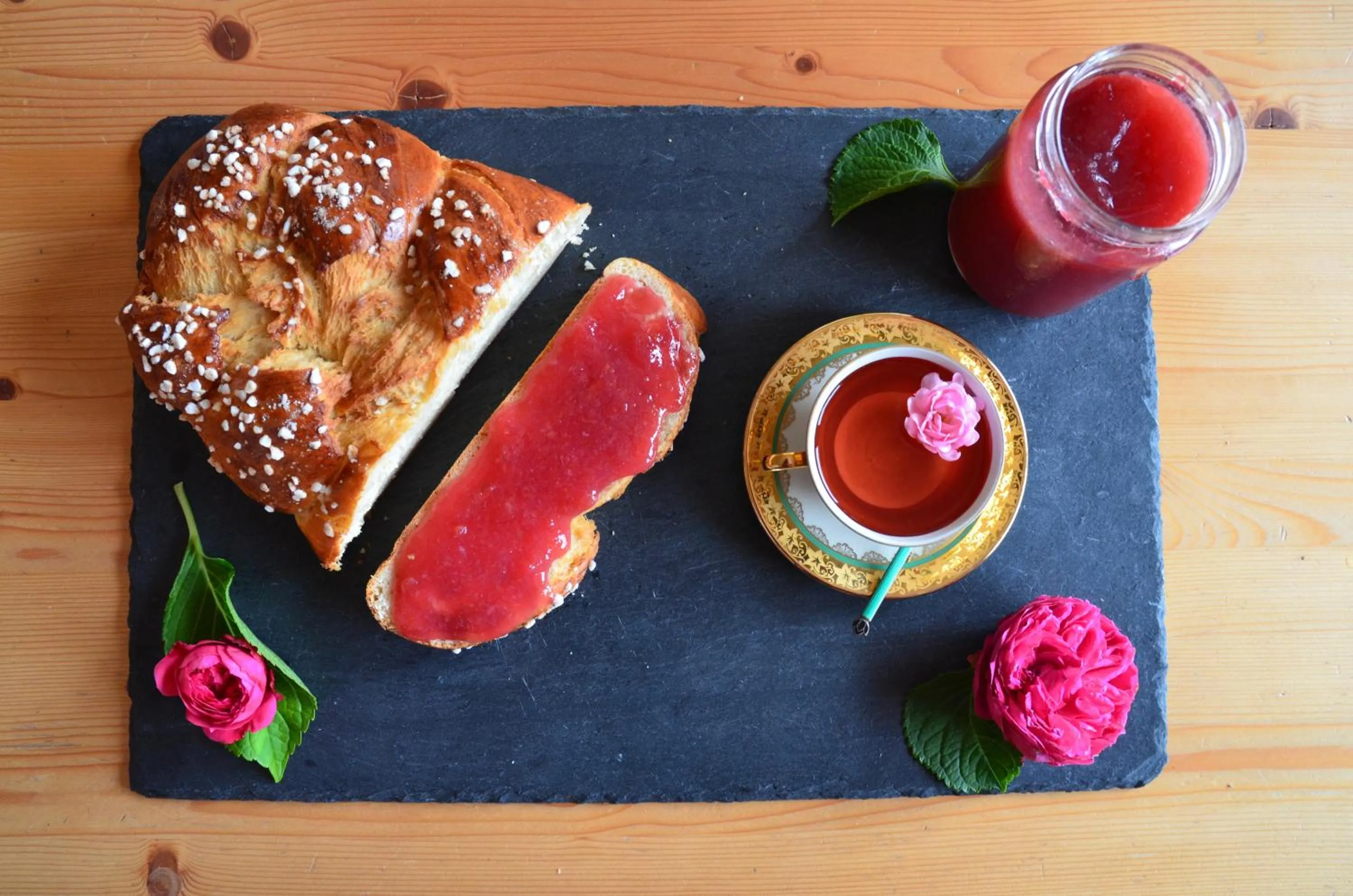 Buffet breakfast in Gartenhotel Rosenhof bei Kitzbühel