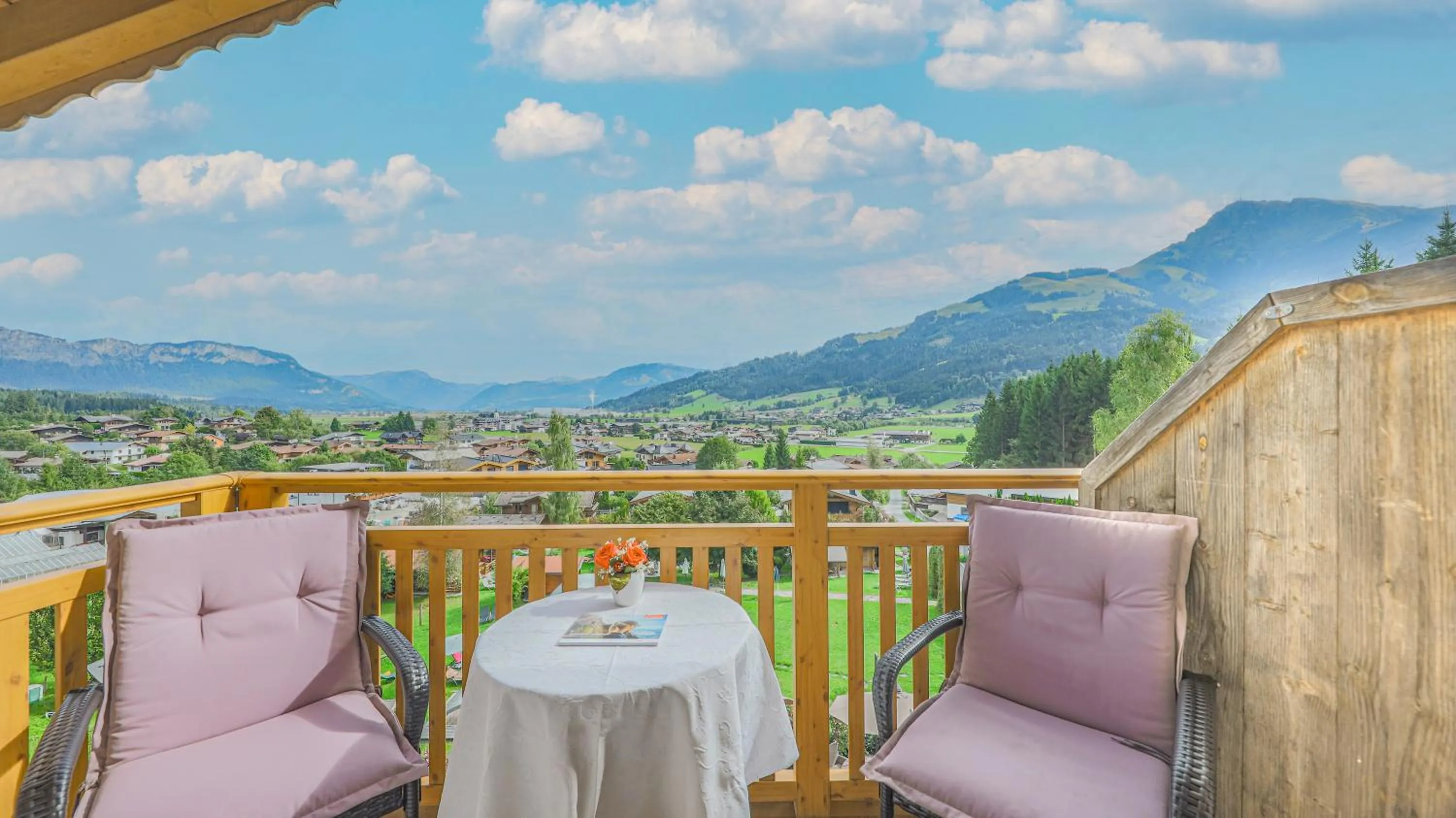 Balcony/Terrace in Gartenhotel Rosenhof bei Kitzbühel