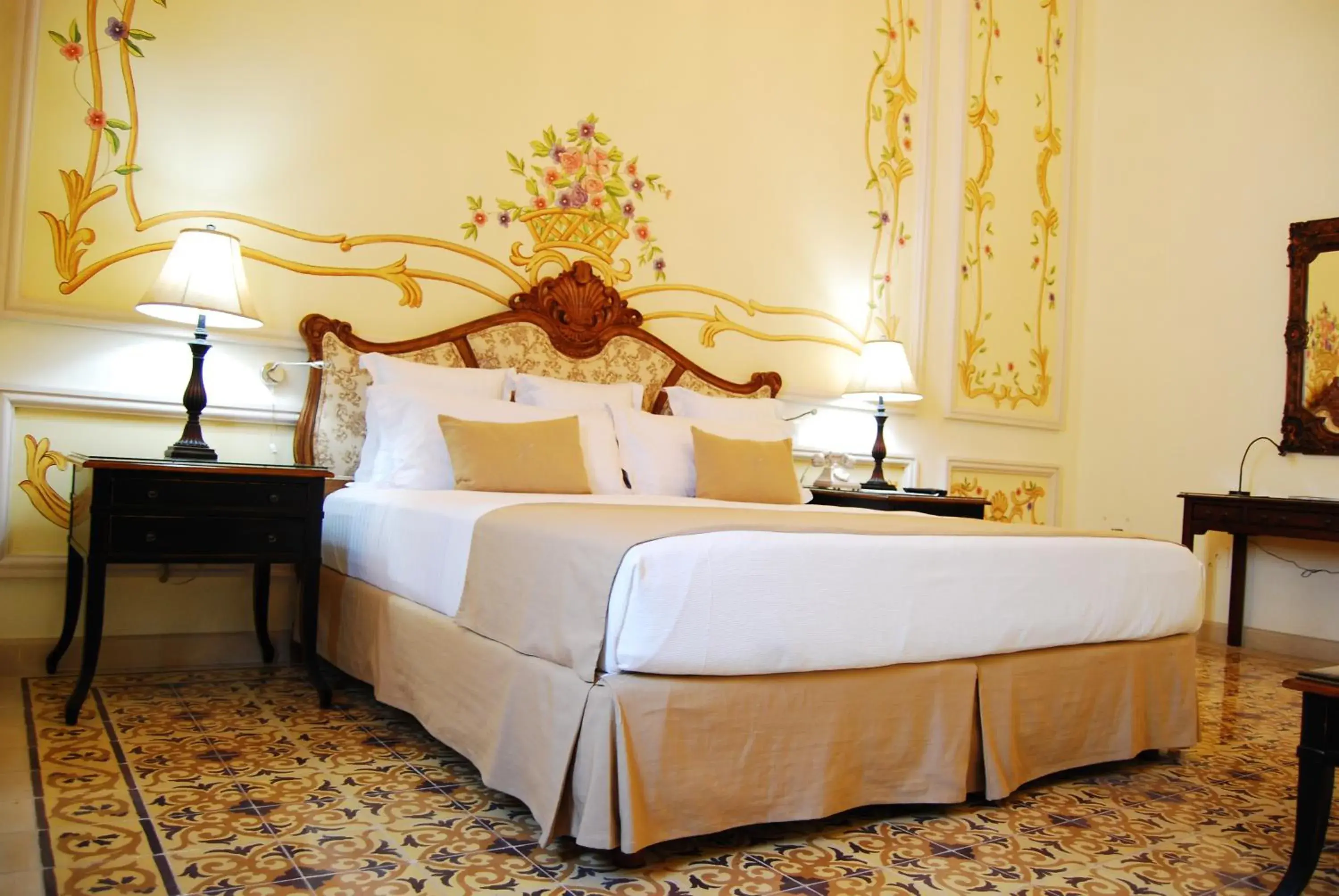 Bed in Mansión Mérida Boutique Hotel - Restaurant Bed in Mansión Mérida Boutique Hotel - Restaurant