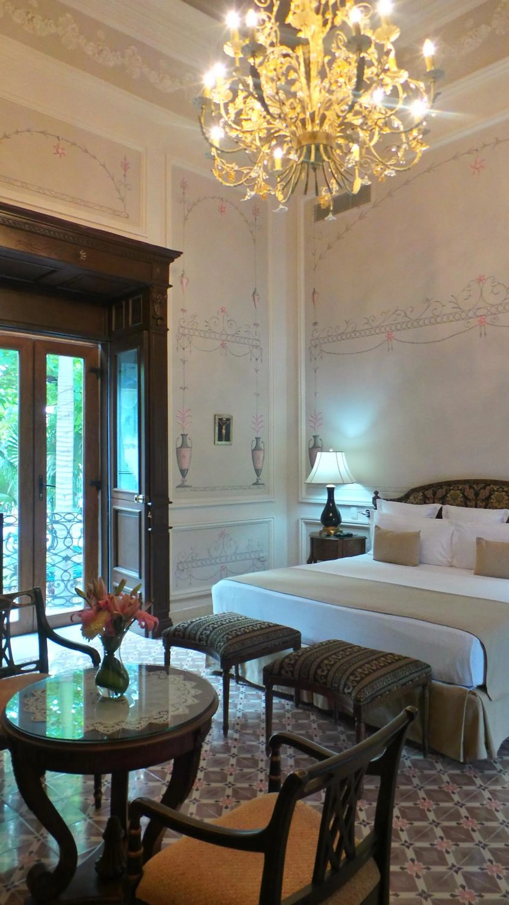 Bed in Mansión Mérida Boutique Hotel - Restaurant