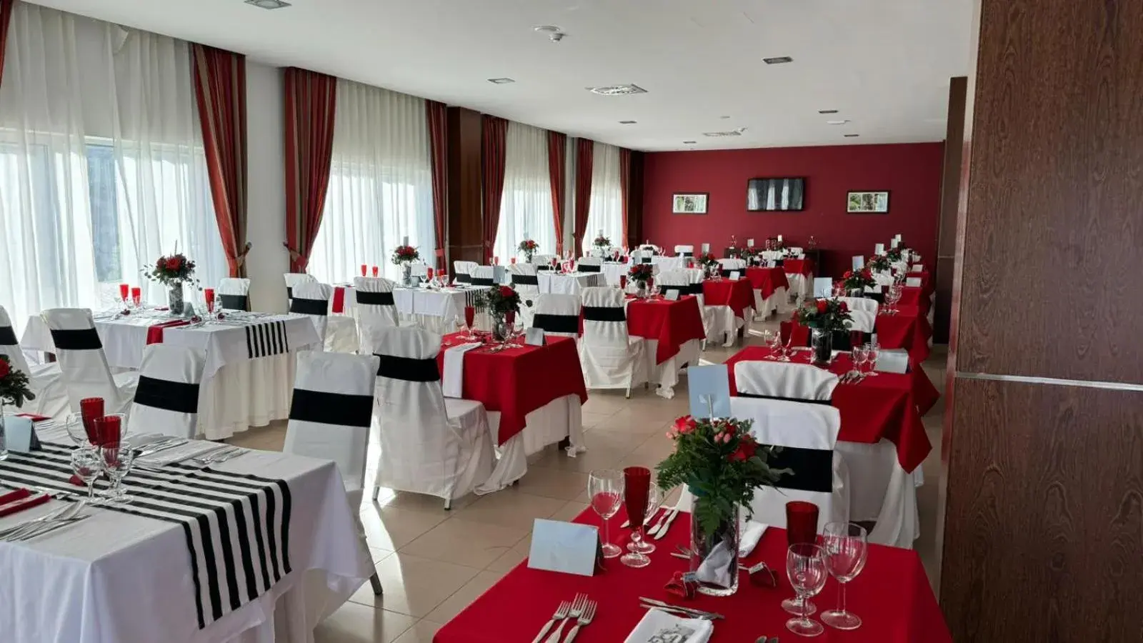 Restaurant/places to eat in Plácido Hotel Douro - Tabuaço Restaurant/places to eat in Plácido Hotel Douro - Tabuaço