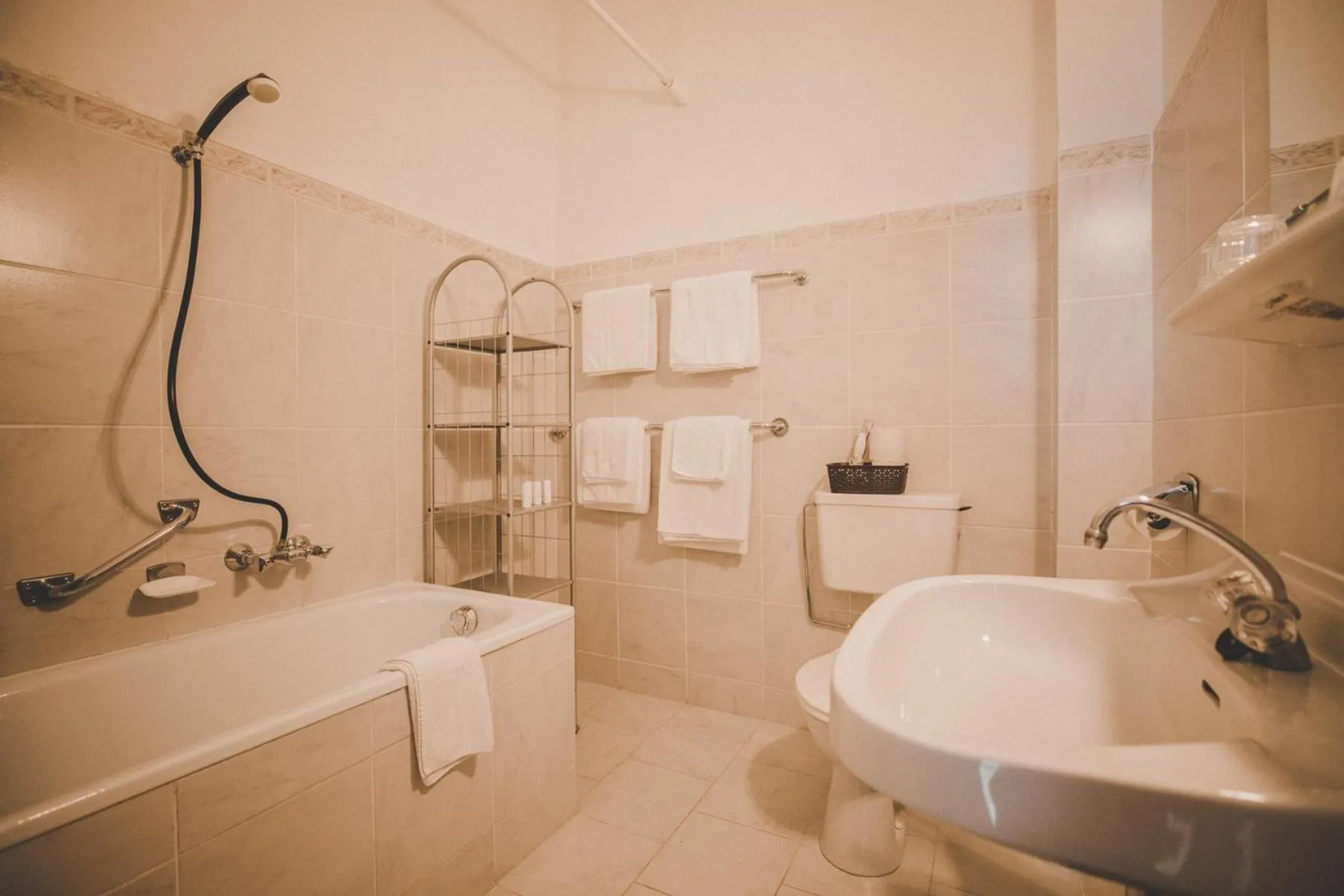 Bathroom in Kurhotel & Hotel Mozart