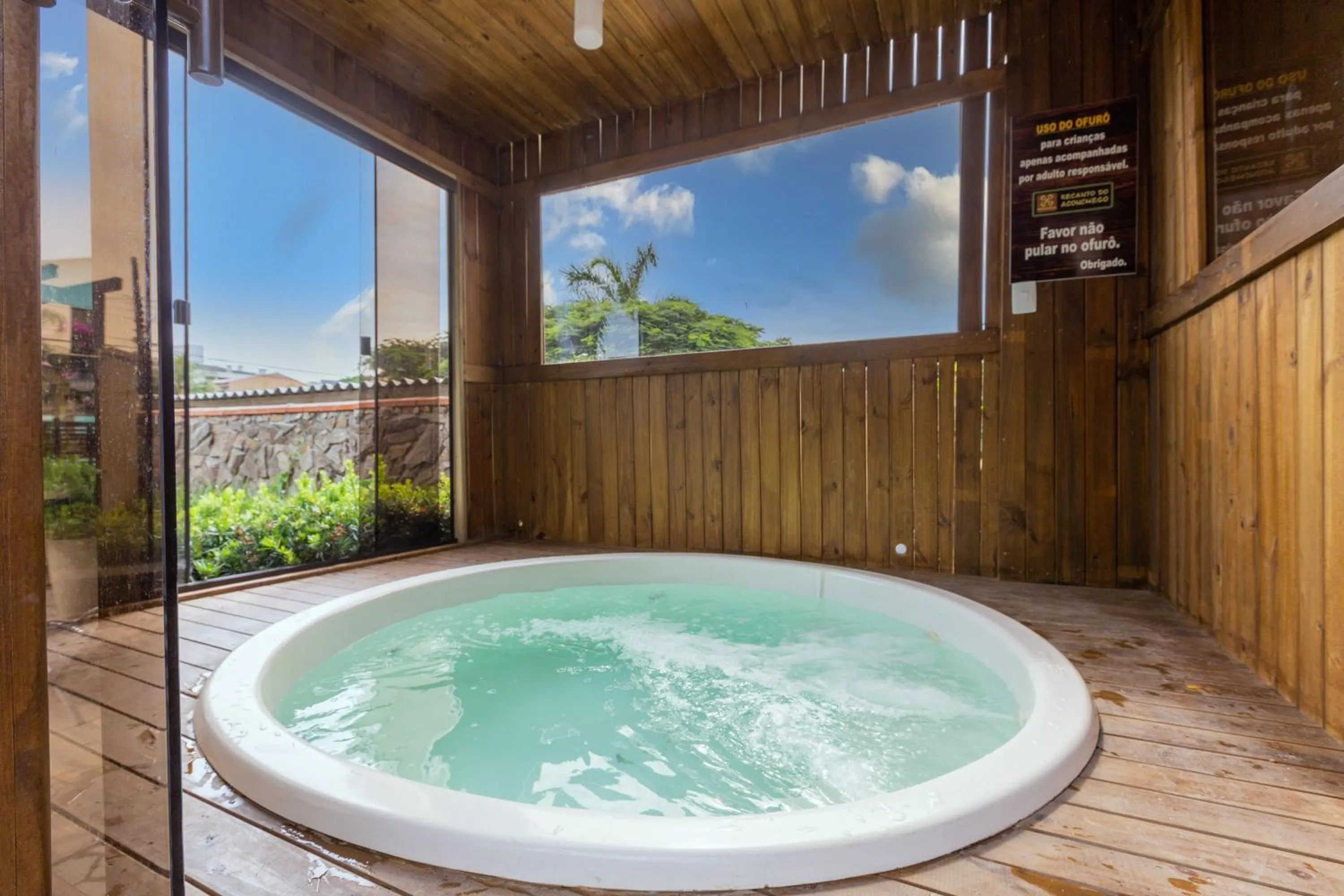 Hot Tub in Pousada Recanto do Aconchego