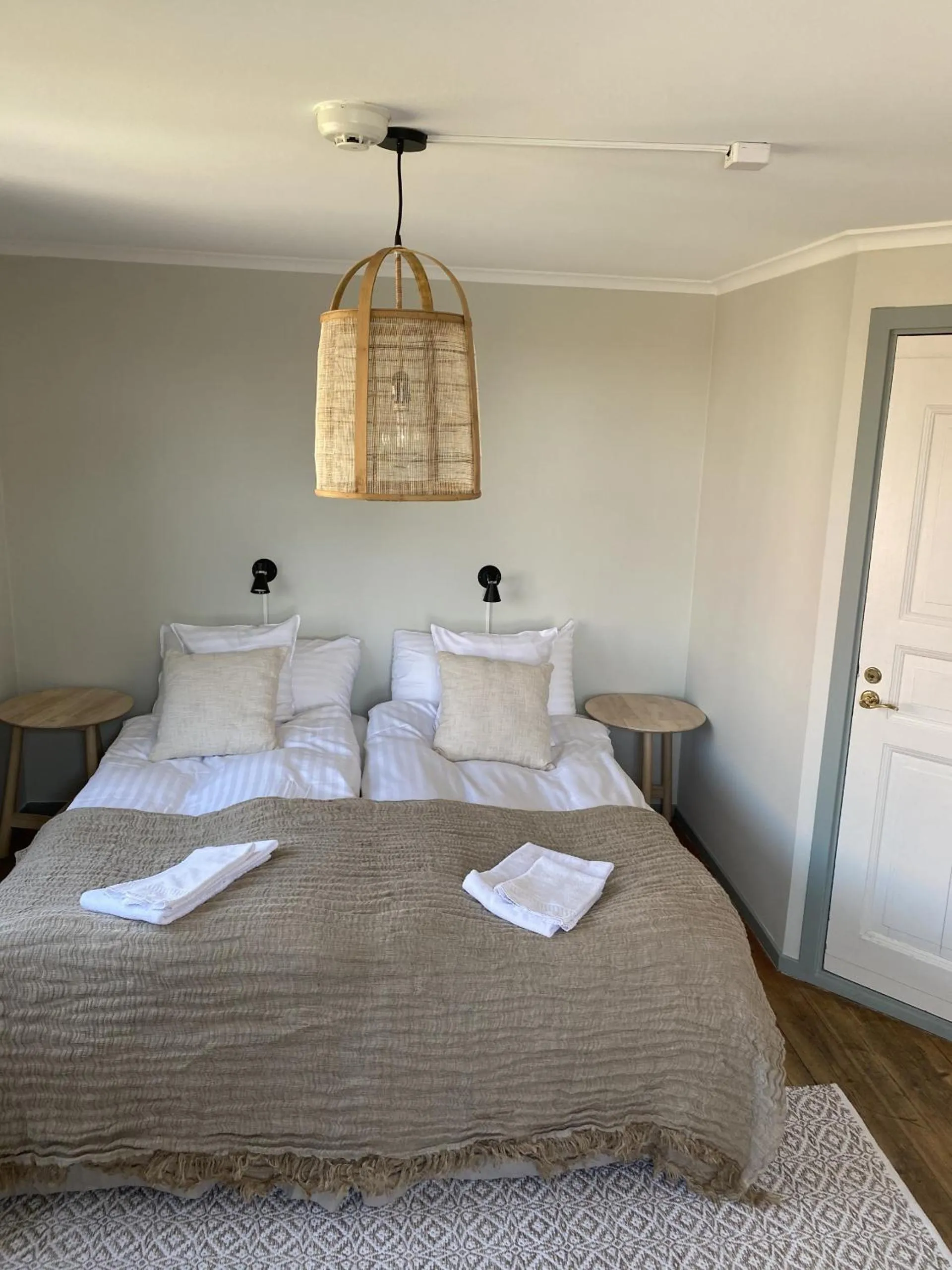 Bed in Mollösunds Wärdshus