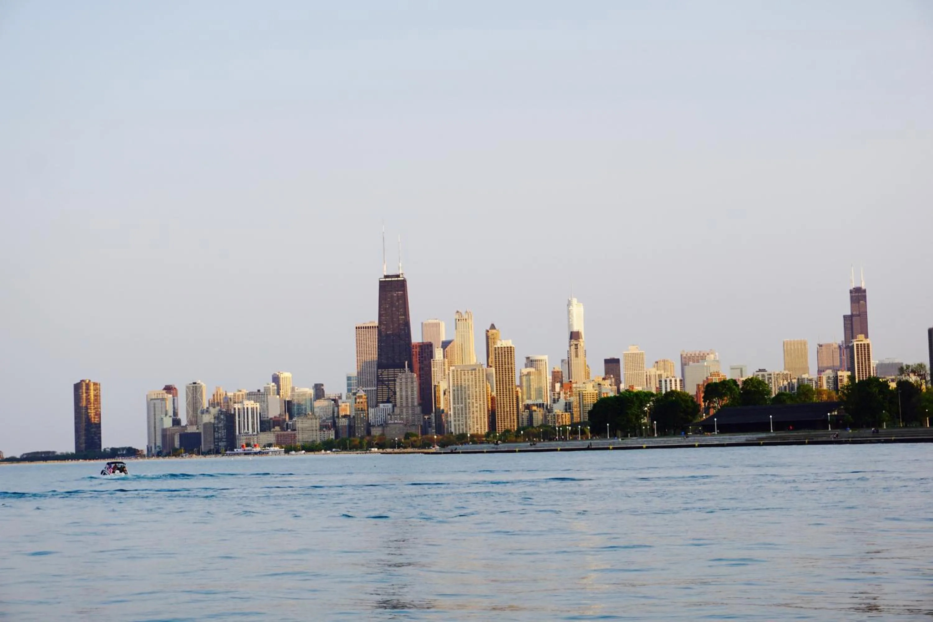 City view in Wrigley Hostel - Chicago