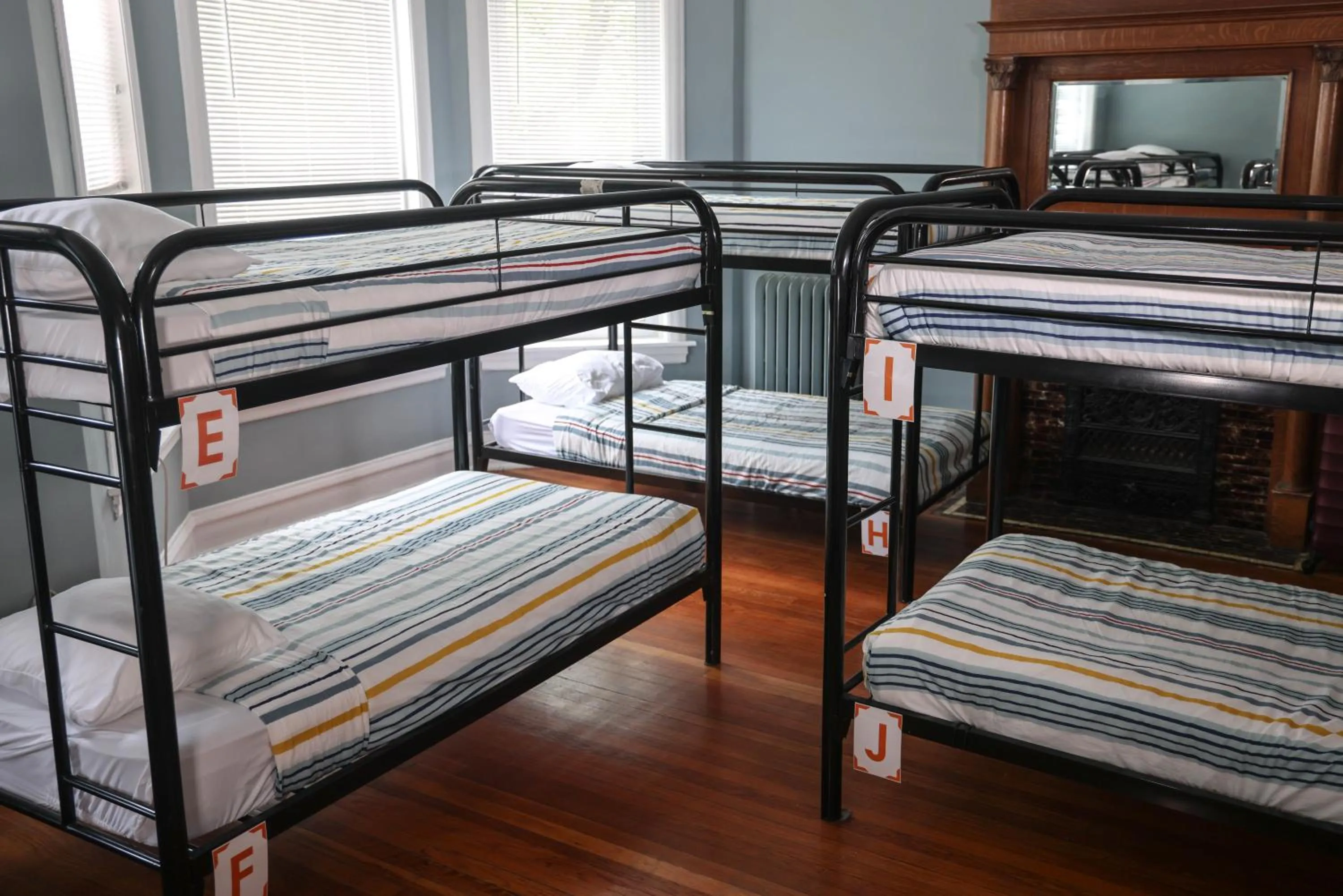 Bed in Wrigley Hostel - Chicago