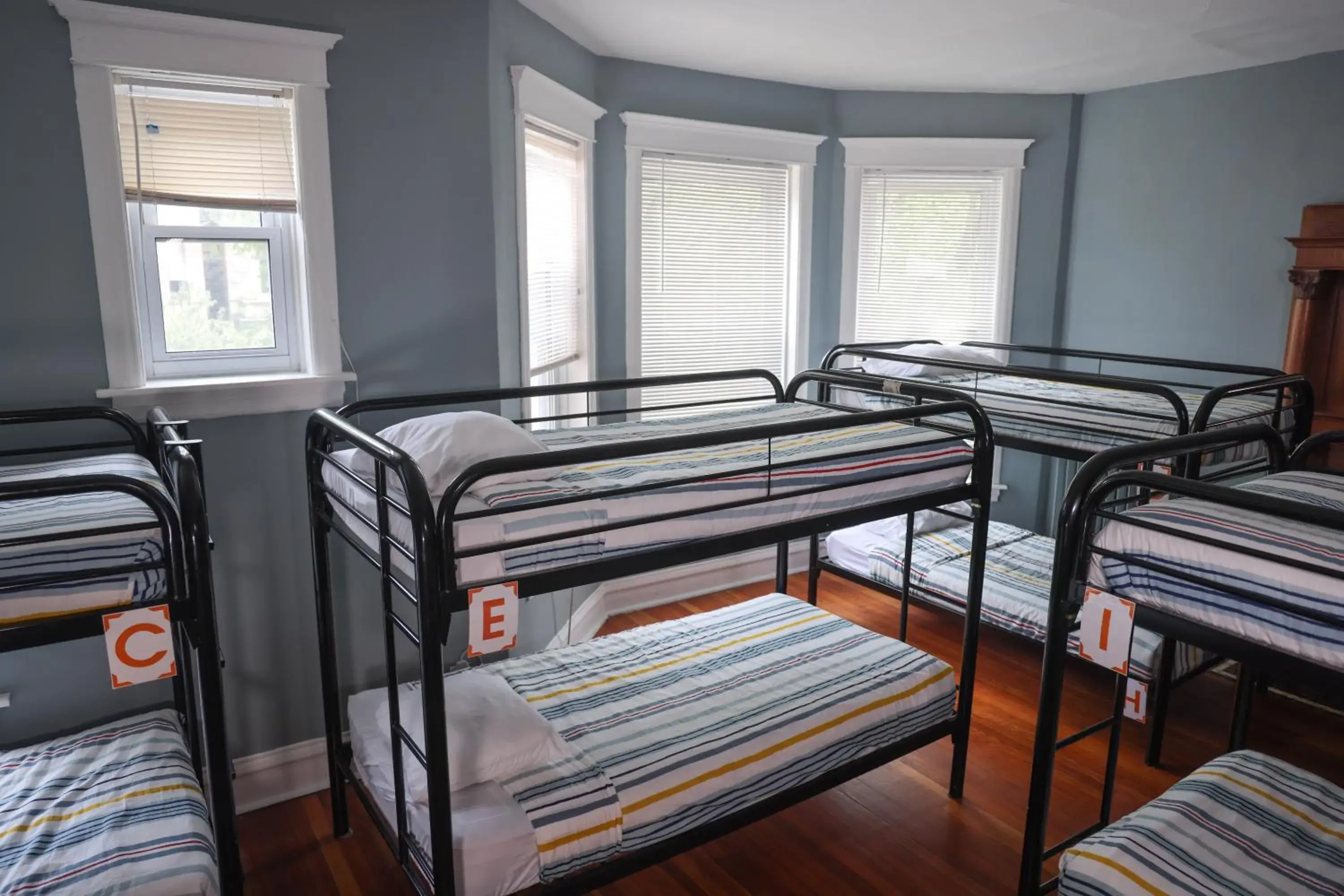 Bed in Wrigley Hostel - Chicago Bed in Wrigley Hostel - Chicago