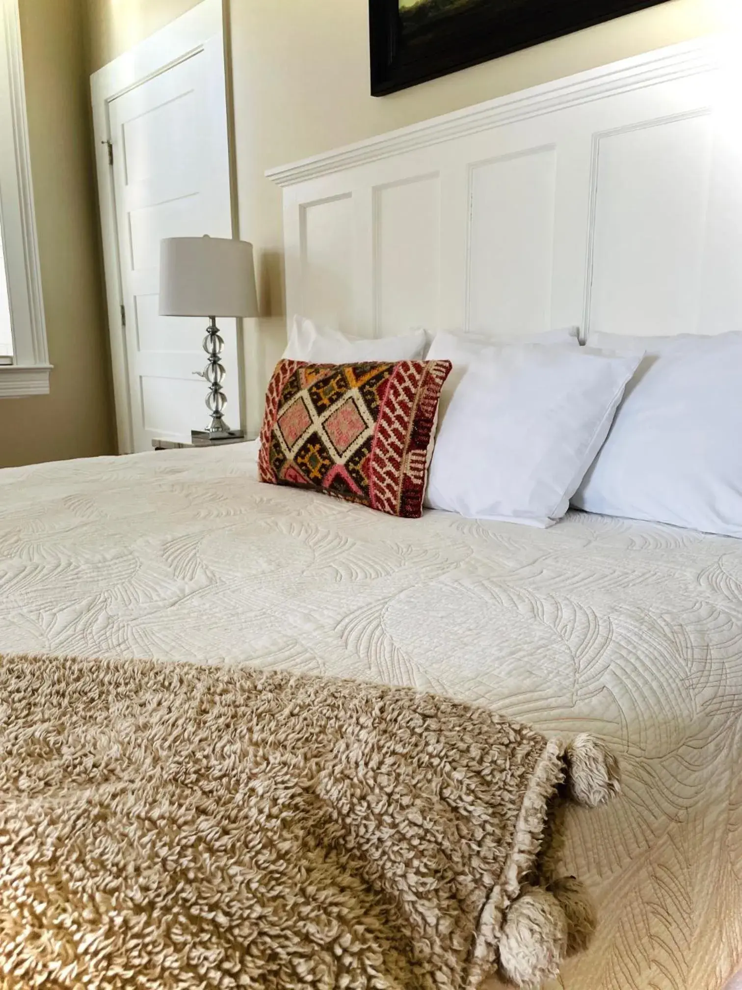 Bed in 607 Bay Inn Downtown Beaufort Bed in 607 Bay Inn Downtown Beaufort