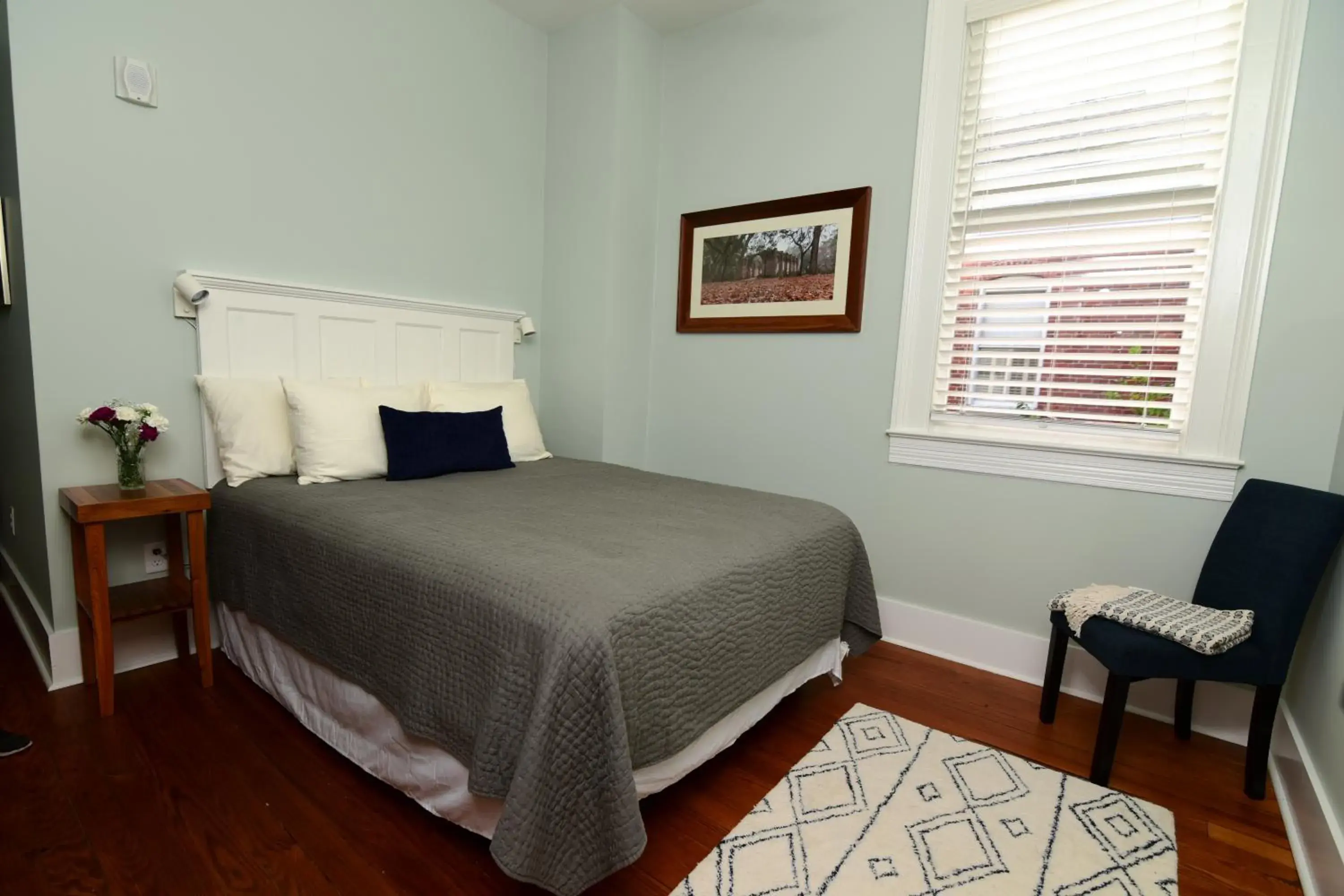 Bed in 607 Bay Inn Downtown Beaufort Bed in 607 Bay Inn Downtown Beaufort