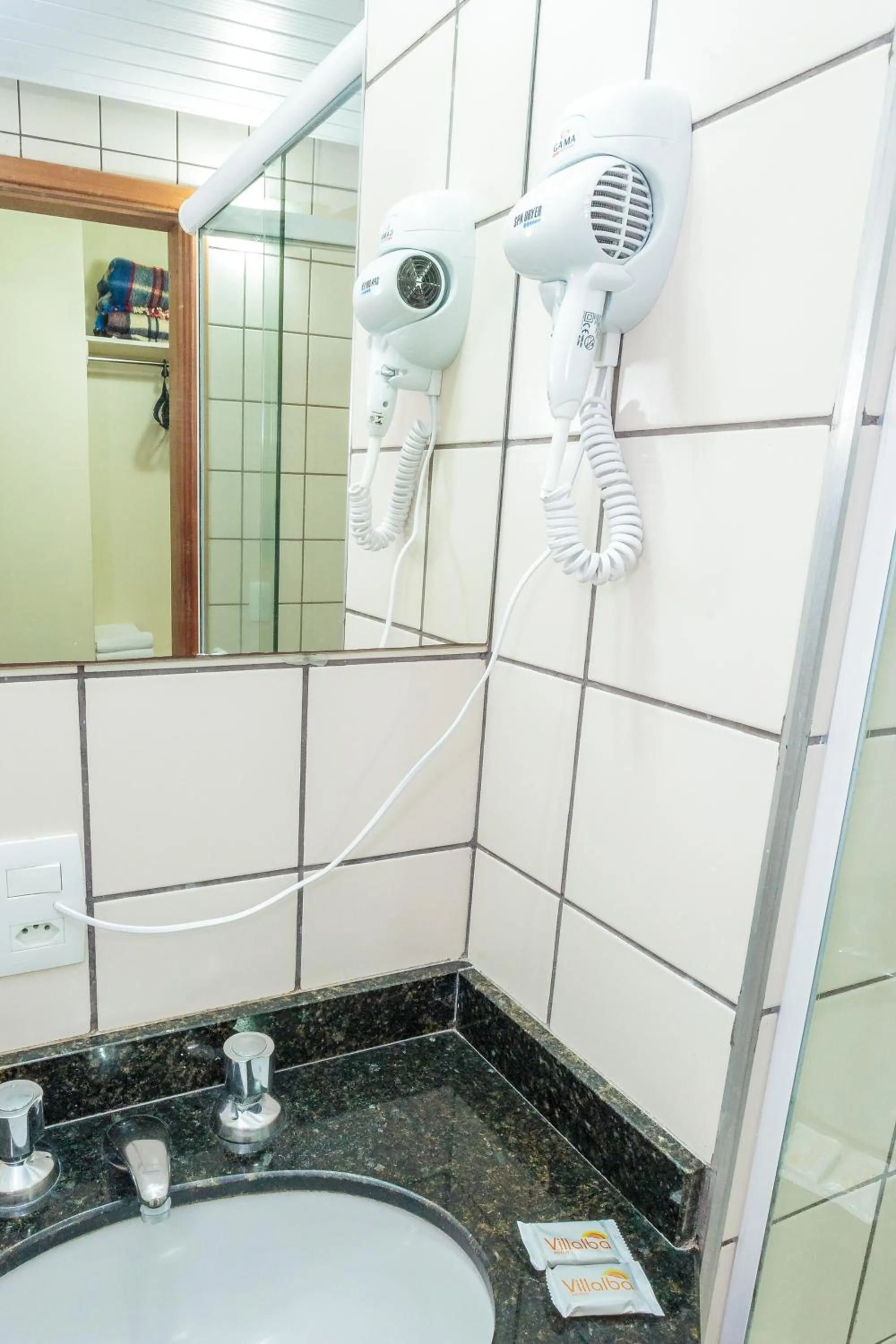 Shower in Villalba Hoteis
