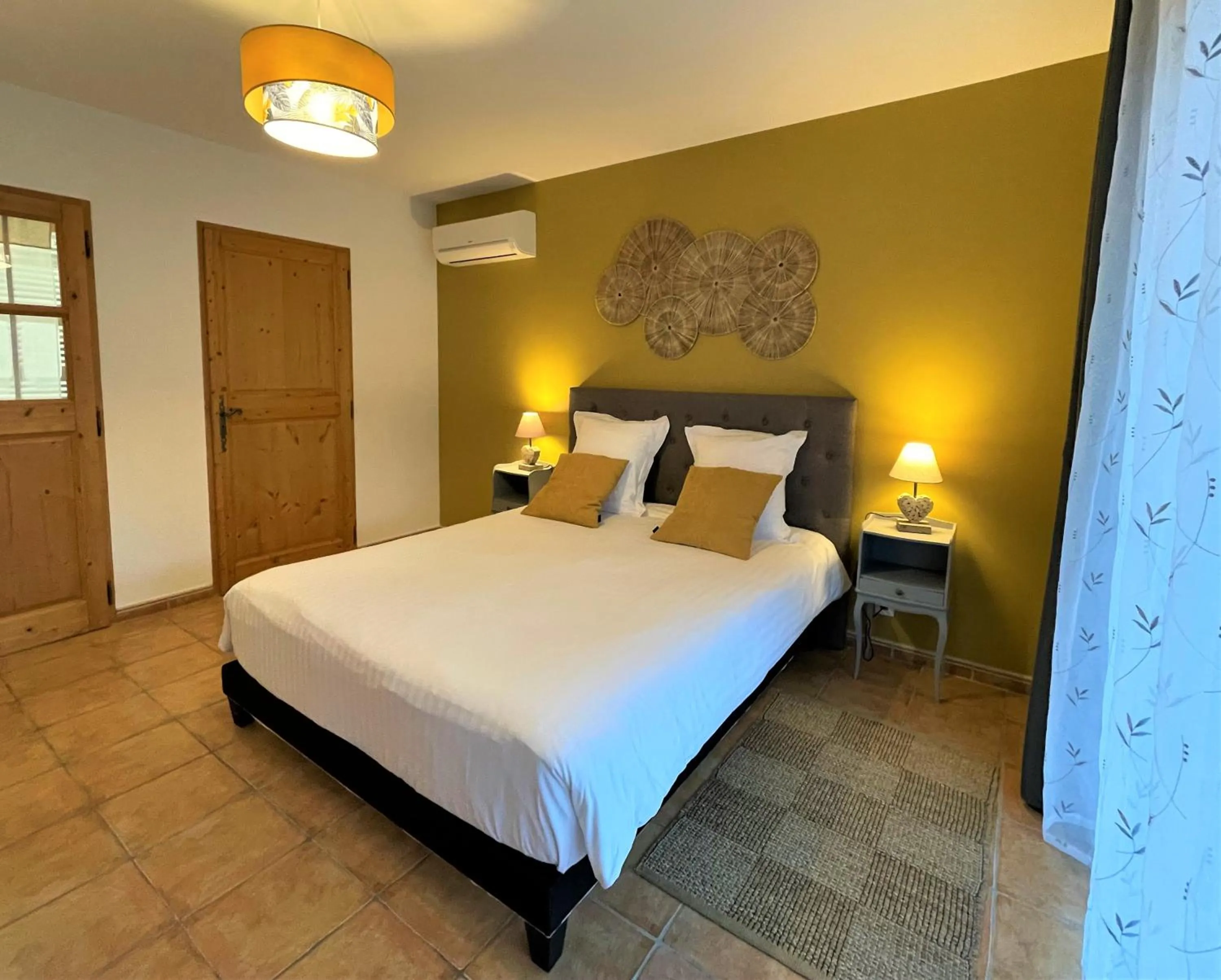 Bed in Le Mas Carré Séguret