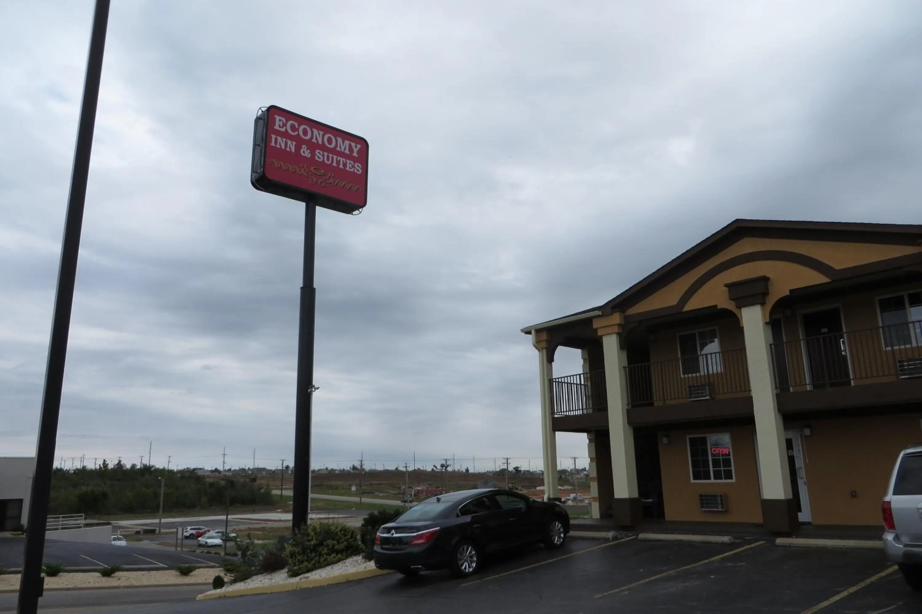 Economy Inn & Suites Joplin