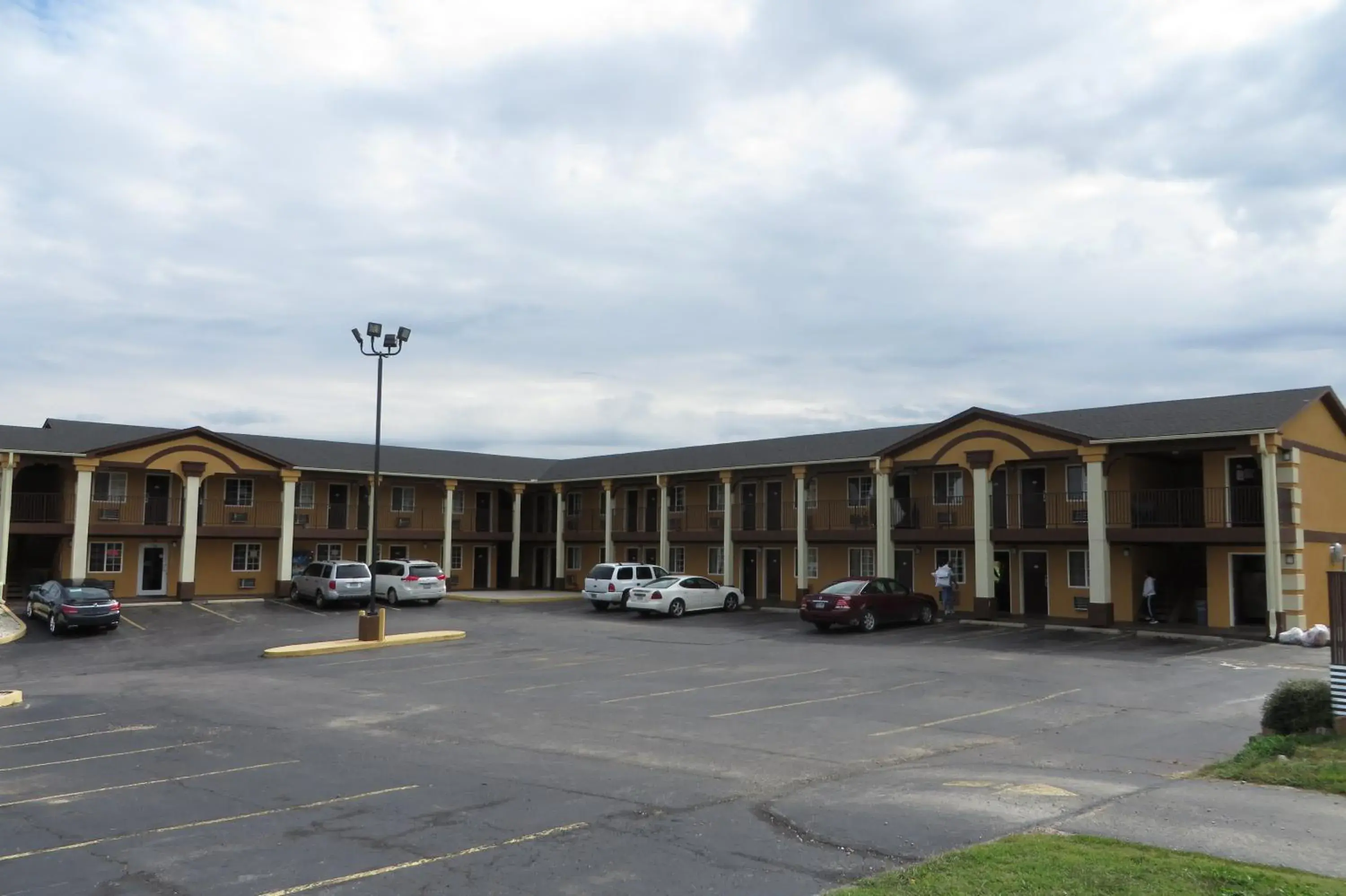 Economy Inn & Suites Joplin Economy Inn & Suites Joplin