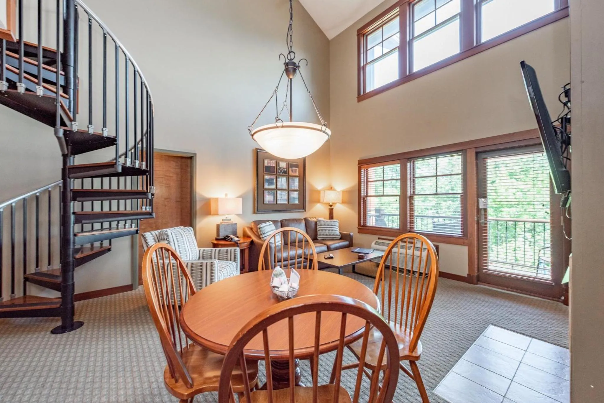 B203 One Bedroom & Loft Lake View