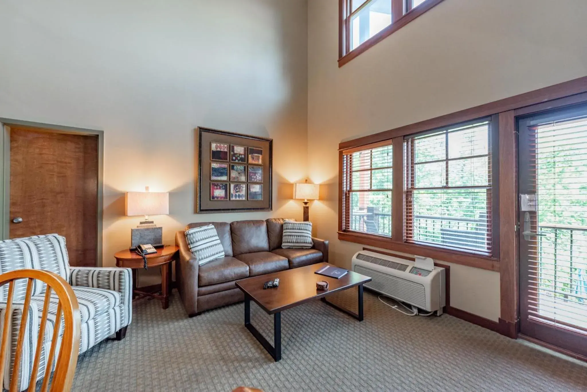 One-Bedroom Apartment in B203 One Bedroom & Loft Lake View One-Bedroom Apartment in B203 One Bedroom & Loft Lake View