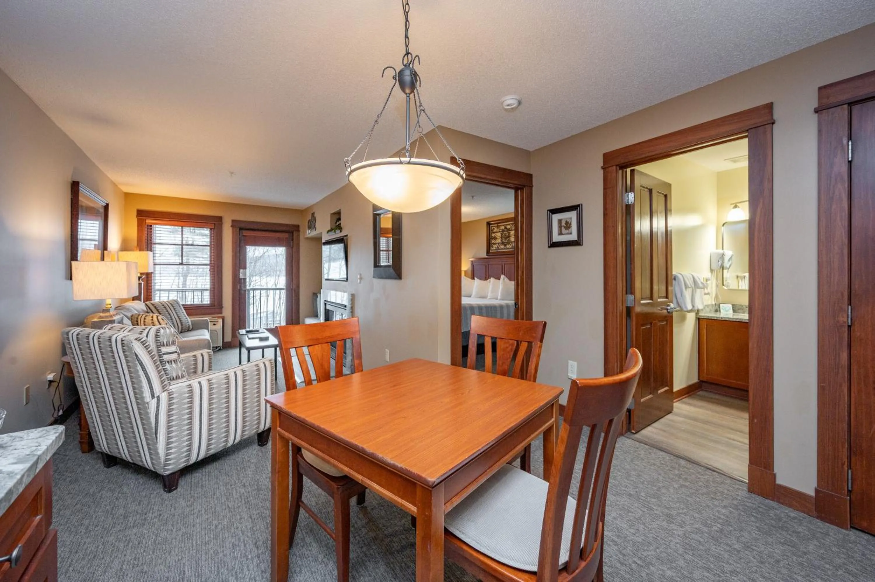 B205 One Bedroom Lake View