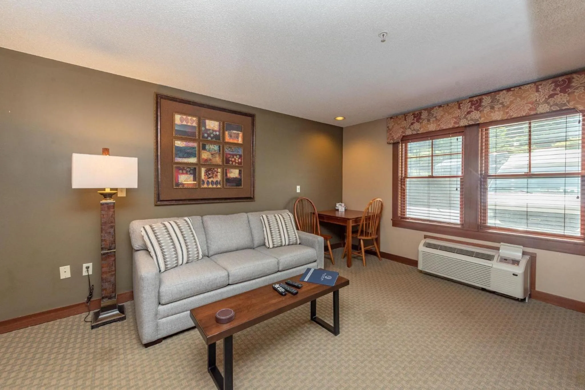 A118 Studio Standard View