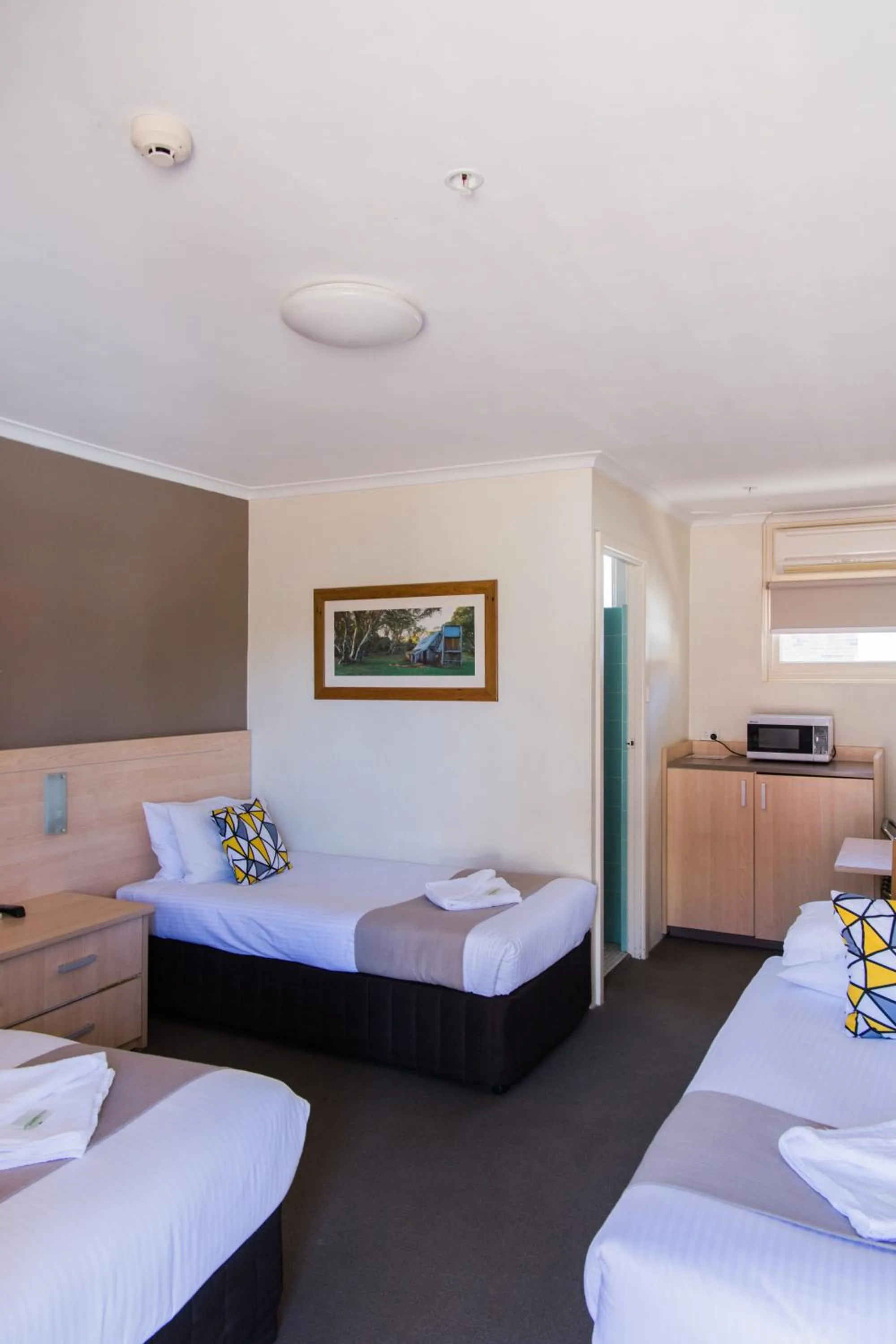 Bed in Kite Street Units - Contactless Check in