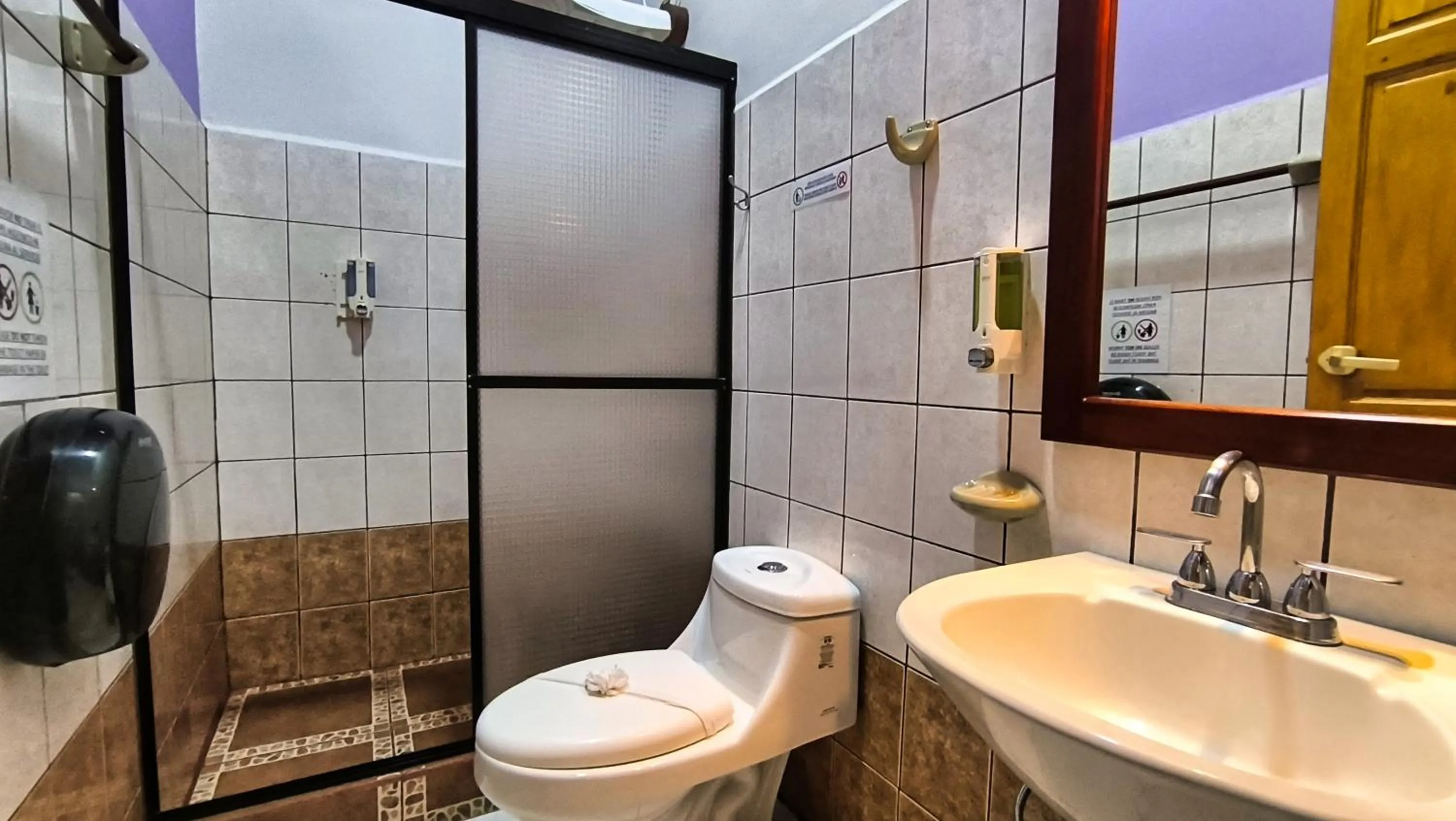 Bathroom in Hotel Arte Natura