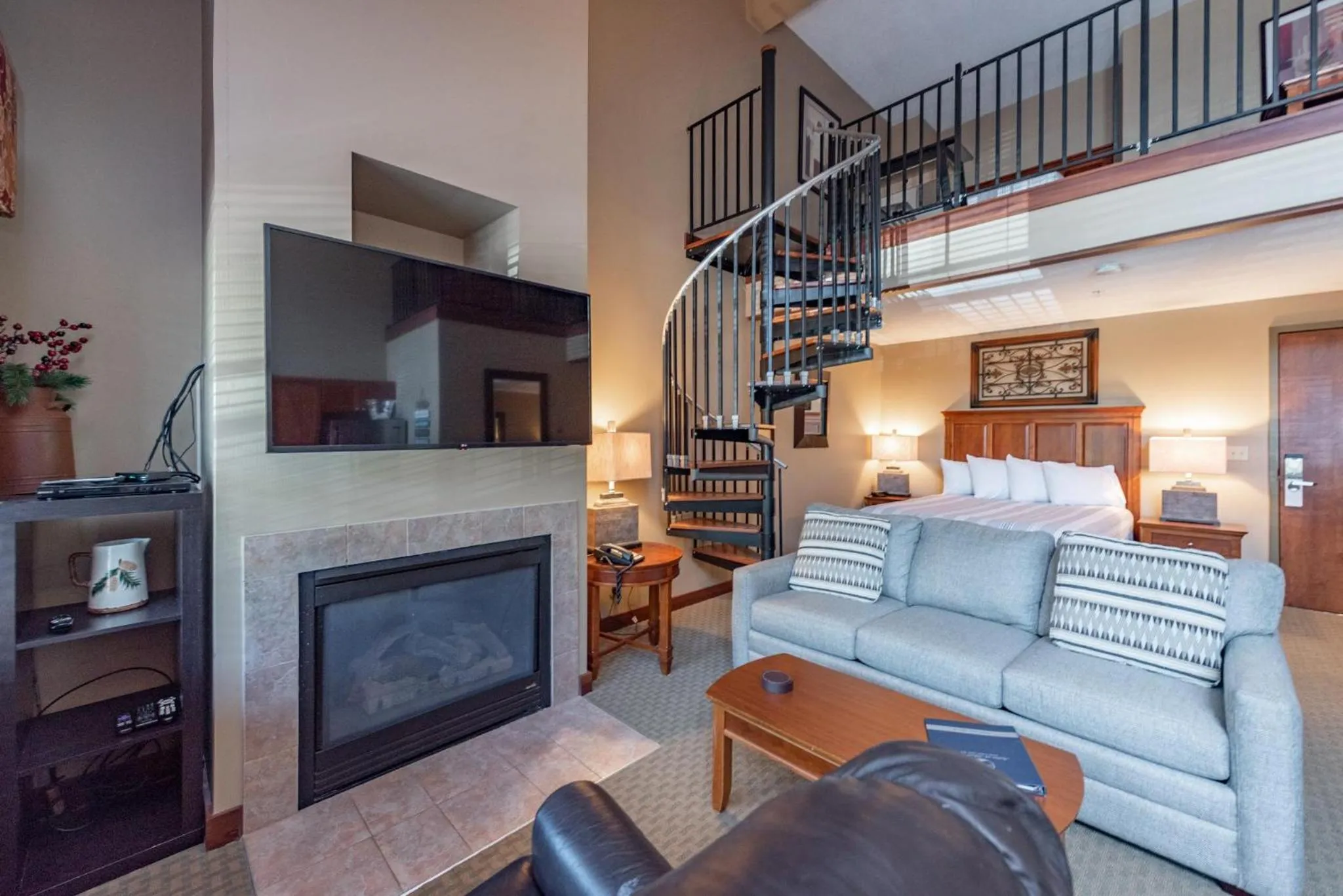 A308 Studio & Loft Standard View