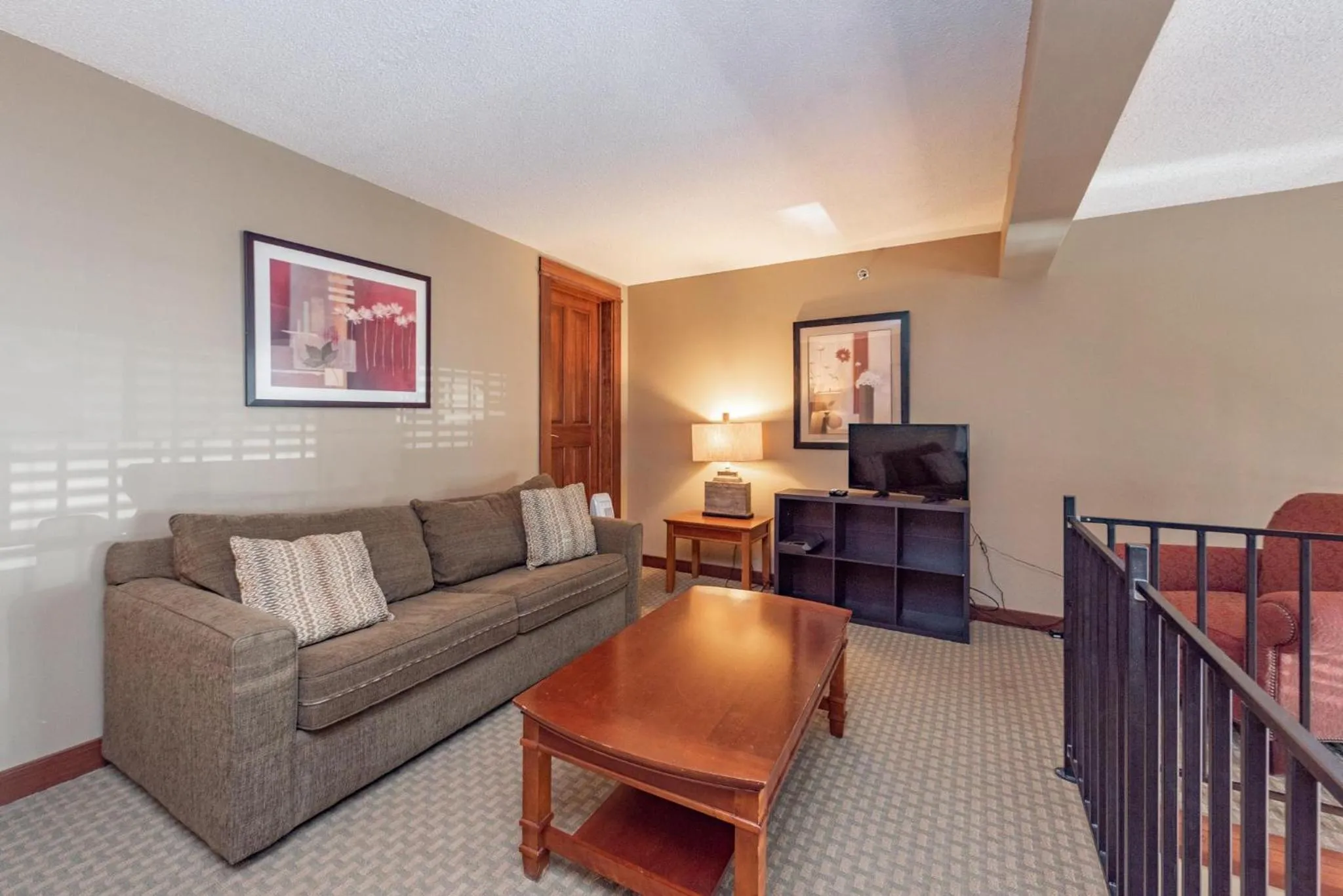 A308 Studio & Loft Standard View