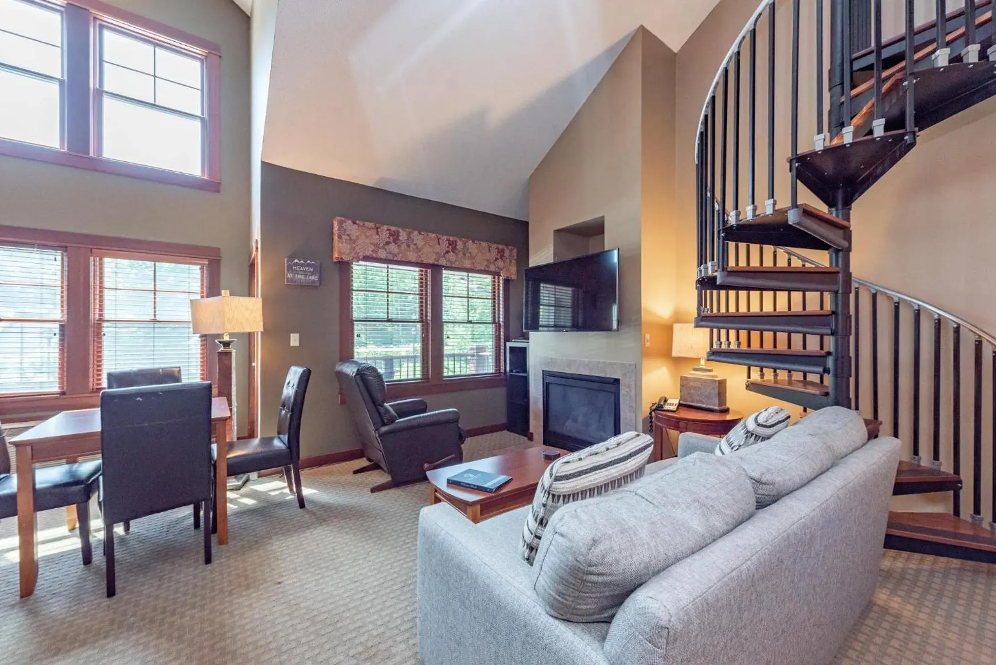 A308 Studio & Loft Standard View A308 Studio & Loft Standard View