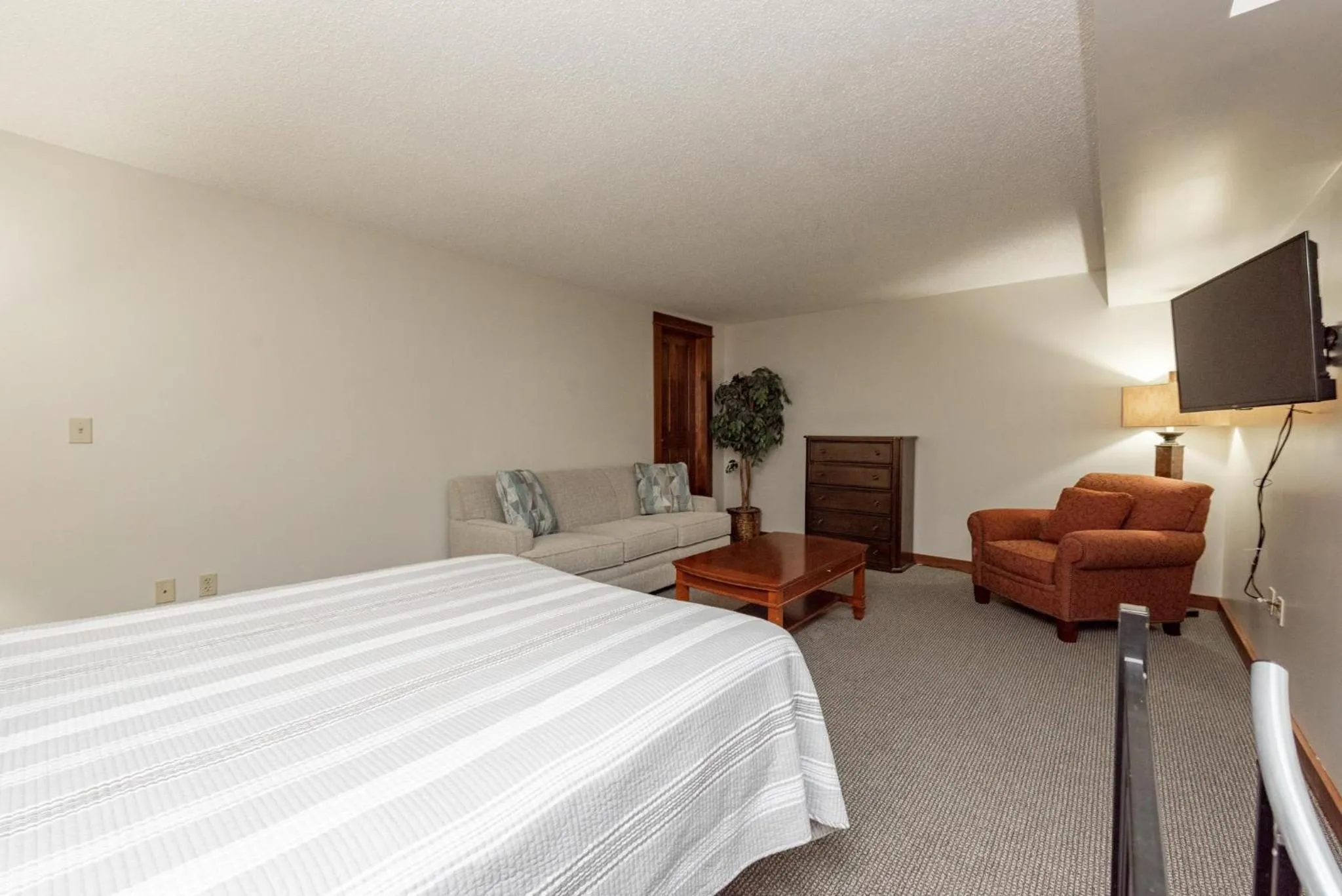 Bed in A312 One Bedroom & Loft Standard View