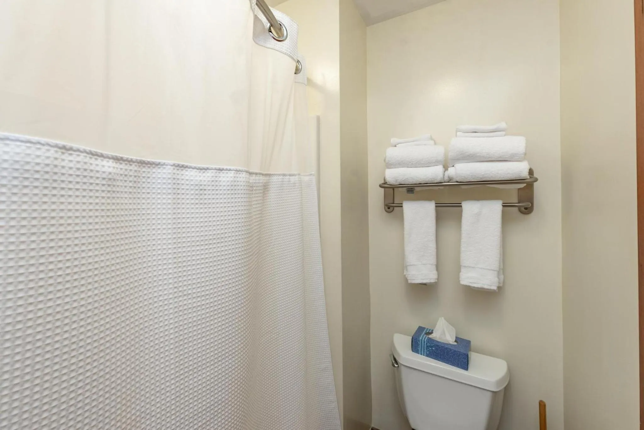 A313 Studio & Loft Lake View