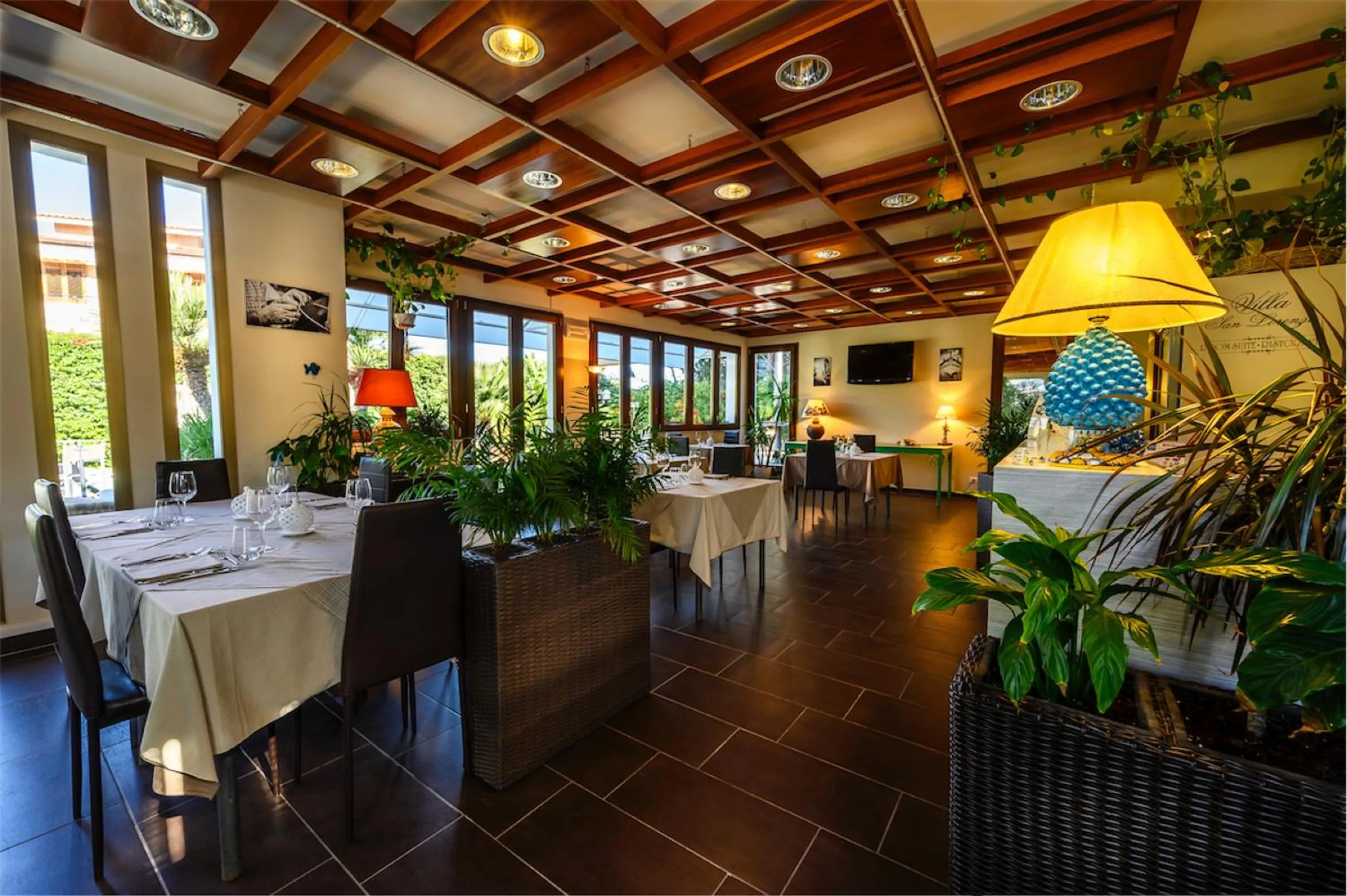 Restaurant/places to eat in Villa San Lorenzo