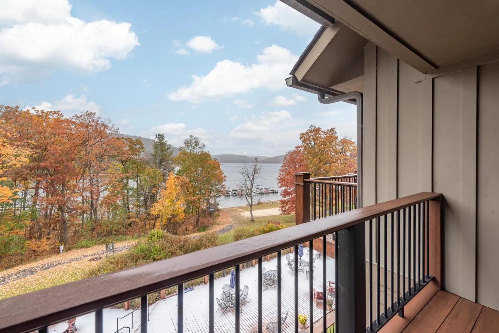 A315 Studio & Loft Lake View