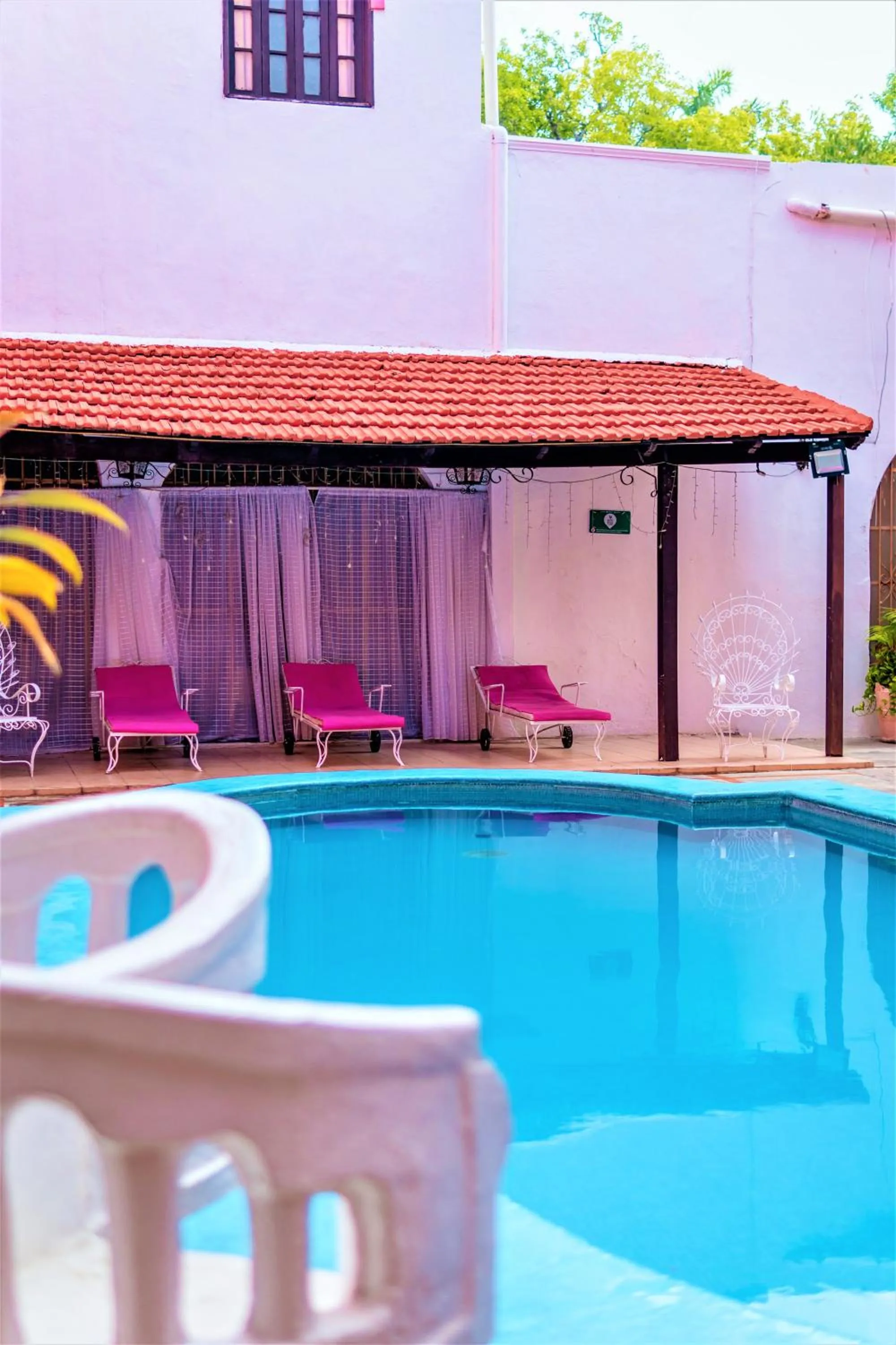 Swimming pool in Hotel Santa Lucía