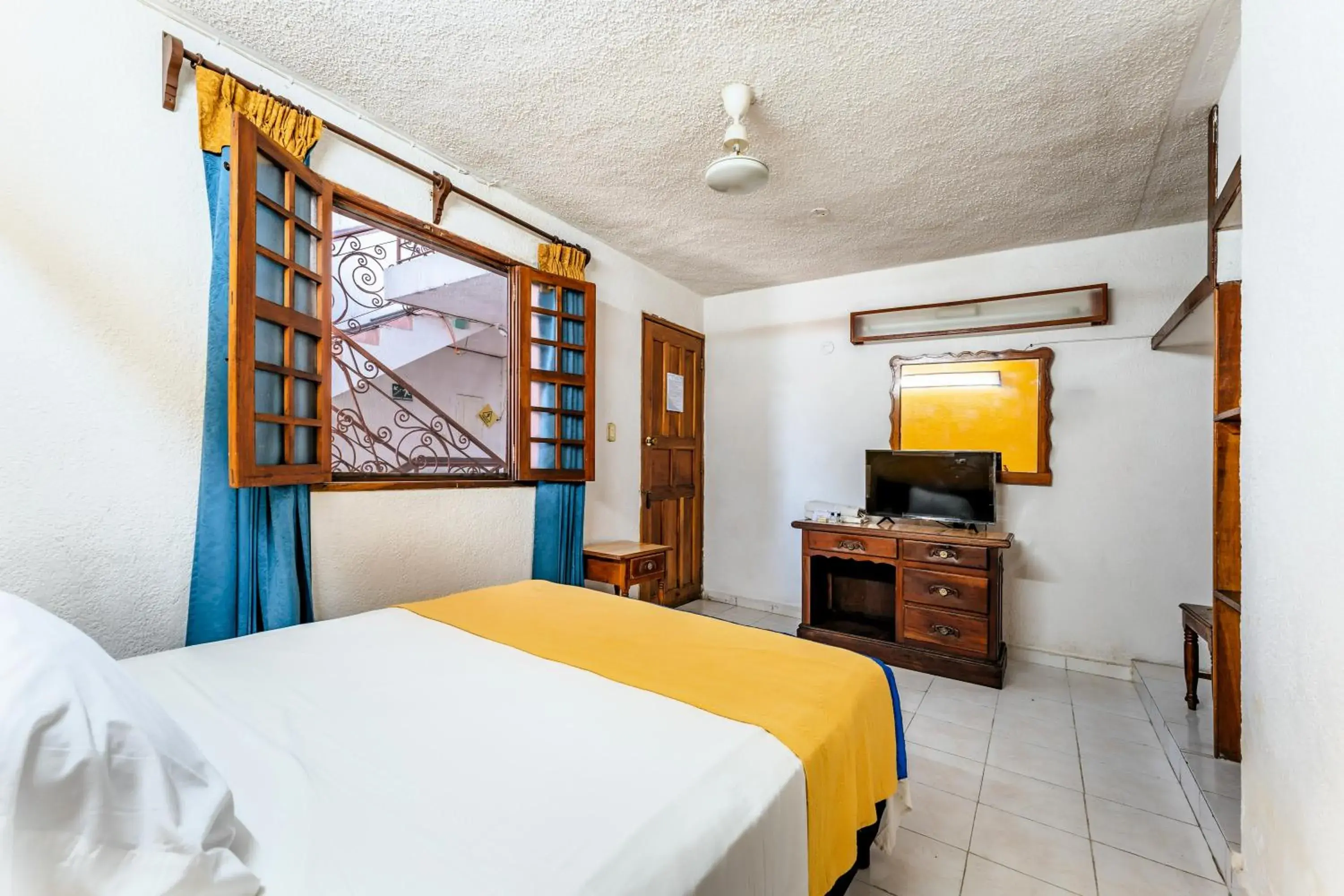 Photo of the whole room, Bed in Hotel Santa Lucía Photo of the whole room, Bed in Hotel Santa Lucía